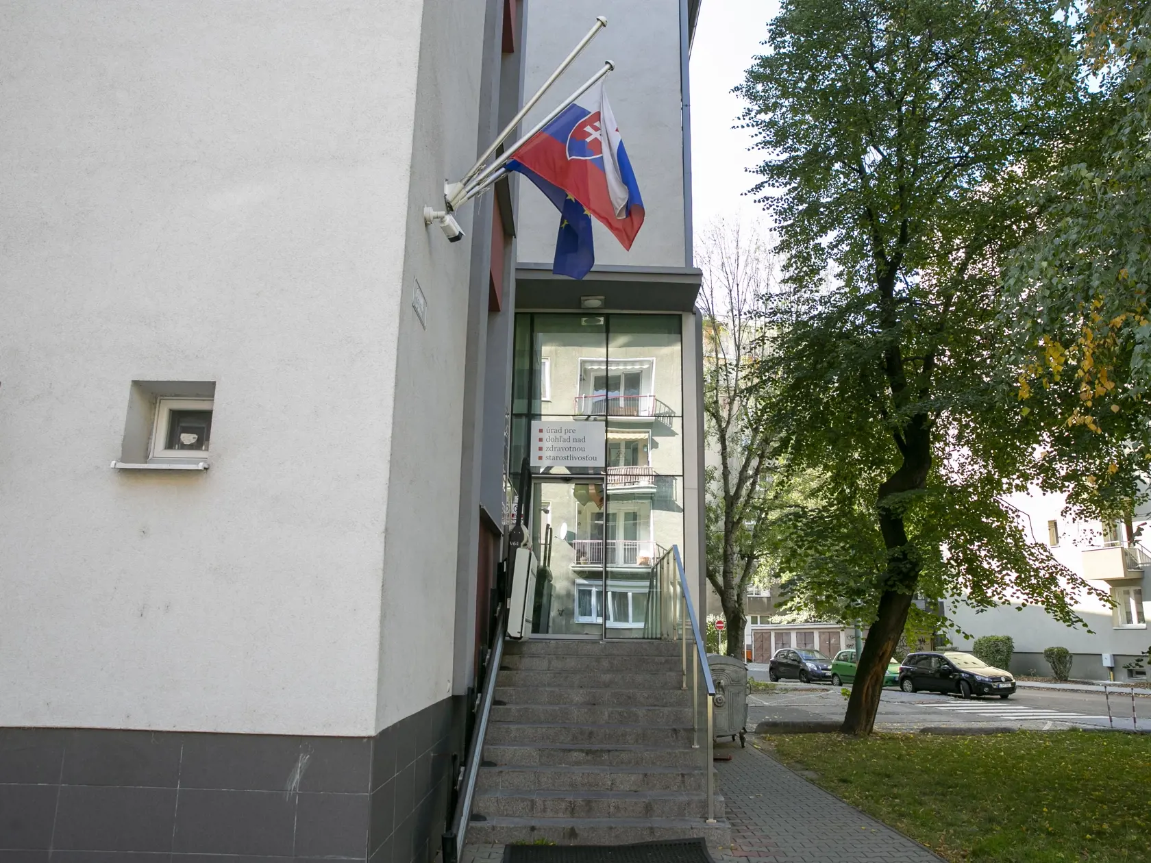 SERVIS: UNION A ŮRAD PRE DOHLAD