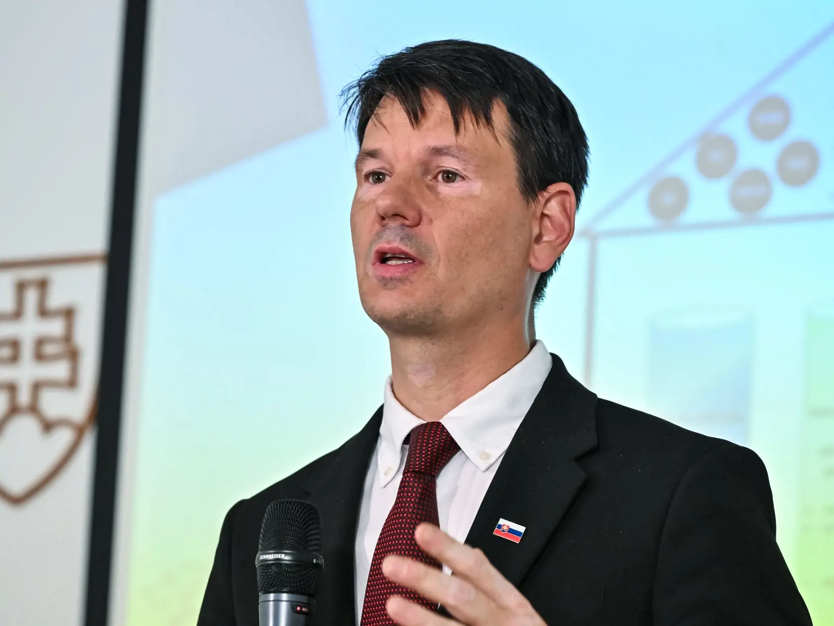 Na snímke minister zdravotníctva SR Michal Palkovič počas tlačovej konferencie Úradu pre dohľad nad zdravotnou starostlivosťou na tému Unikáty verejného zdravotného poistenia na Slovensku 11. septembra 2023 v Bratislave. FOTO TASR - Pavol Zachar