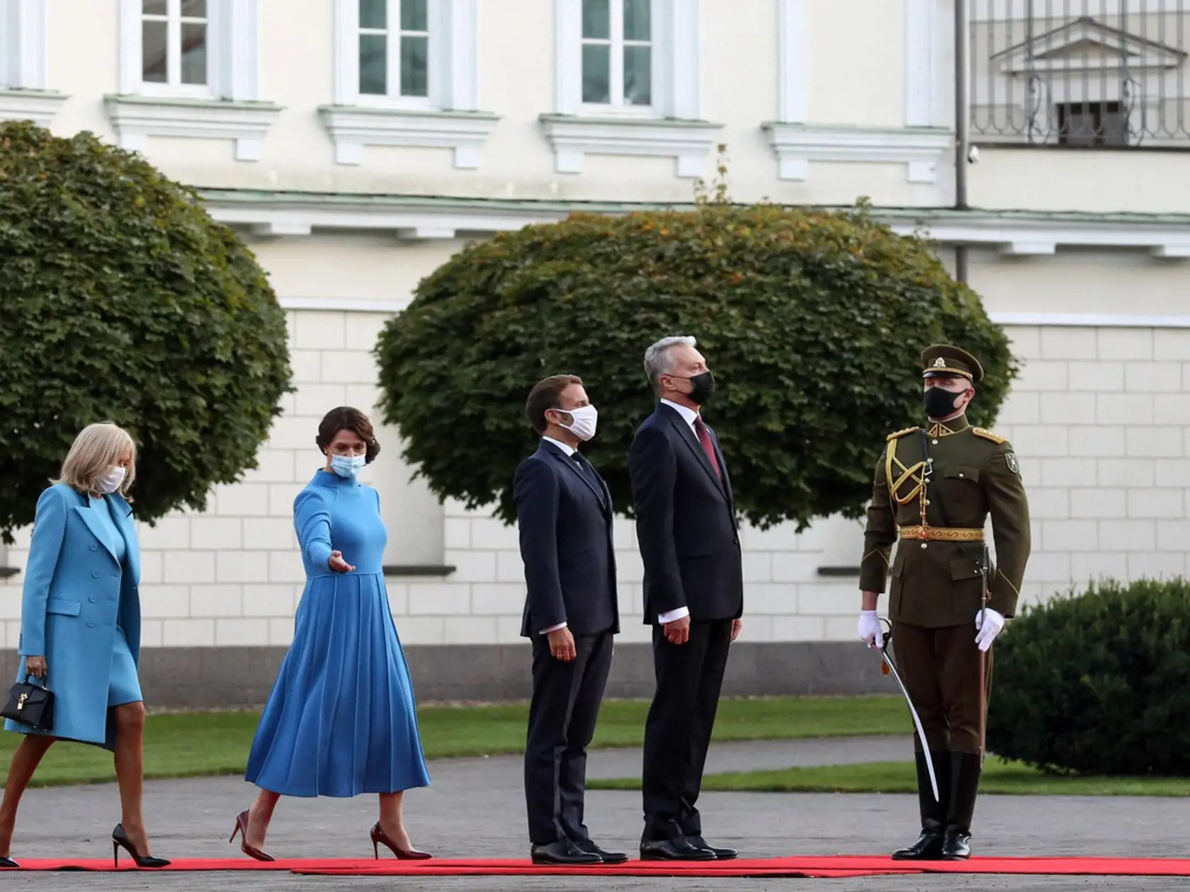 Brigitte Macron sa zladila s prvou dámou Litvy.