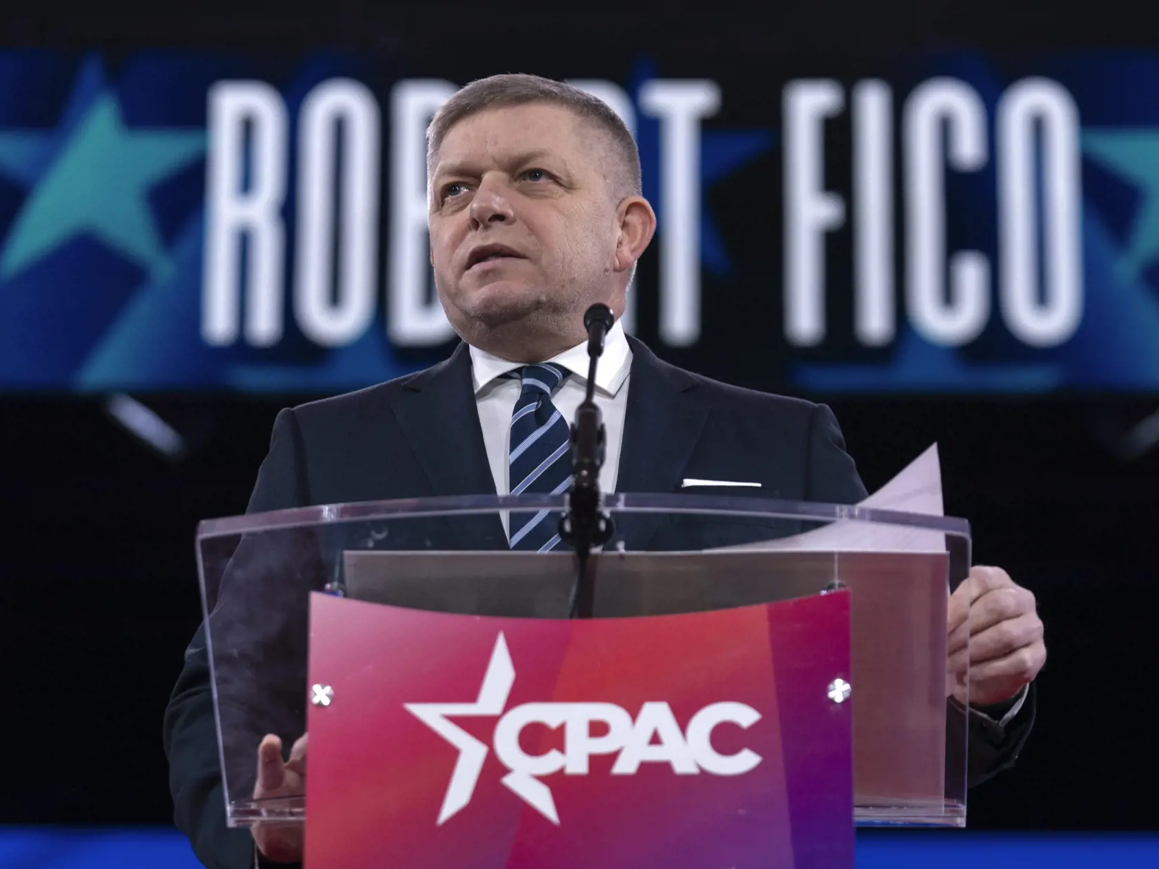 Slovenský premiér Robert Fico vystupuje s prejavom na Konferencii konzervatívnej politickej akcie (CPAC) vo Washingtone v piatok 21. februára 2025. Konferenciu CPAC usporadúva každoročne od roku 1974 Americká konzervatívna únia (ACU). V polstoročnej histórii sa z nej stalo podujatie, ktoré mobilizuje desaťtisíce konzervatívcov z celých Spojených štátov amerických aj mimo nich. Podujatie vo Washingtone bude trvať od stredy do soboty (19.-22.2.). FOTO TASR/AP

Slovakia's Prime Minister Robert Fico speaks at the Conservative Political Action Conference, CPAC, at the Gaylord National Resort & Convention Center, Friday, Feb. 21, 2025, in Oxon Hill, Md. (AP Photo/Jose Luis Magana)