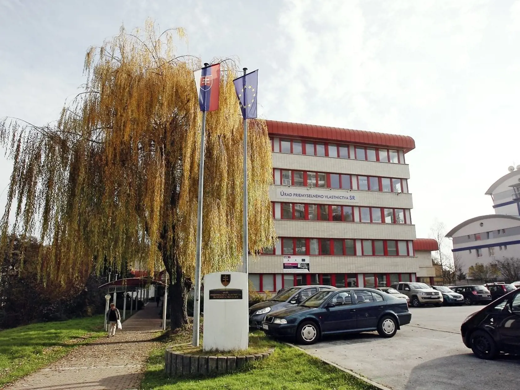 Úrad priemyselného vlastníctva SR o klamlivých faktúrach verejnosť informuje.