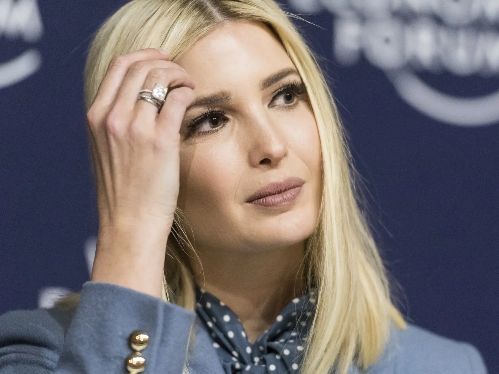 JB 2 Davos - Poradkyňa amerického prezidenta Donalda Trumpa Ivanka Trumpová počas tlačovej konferencie na Svetovom ekonomickom fóre v Davose 22. januára 2020. FOTO TASR/AP