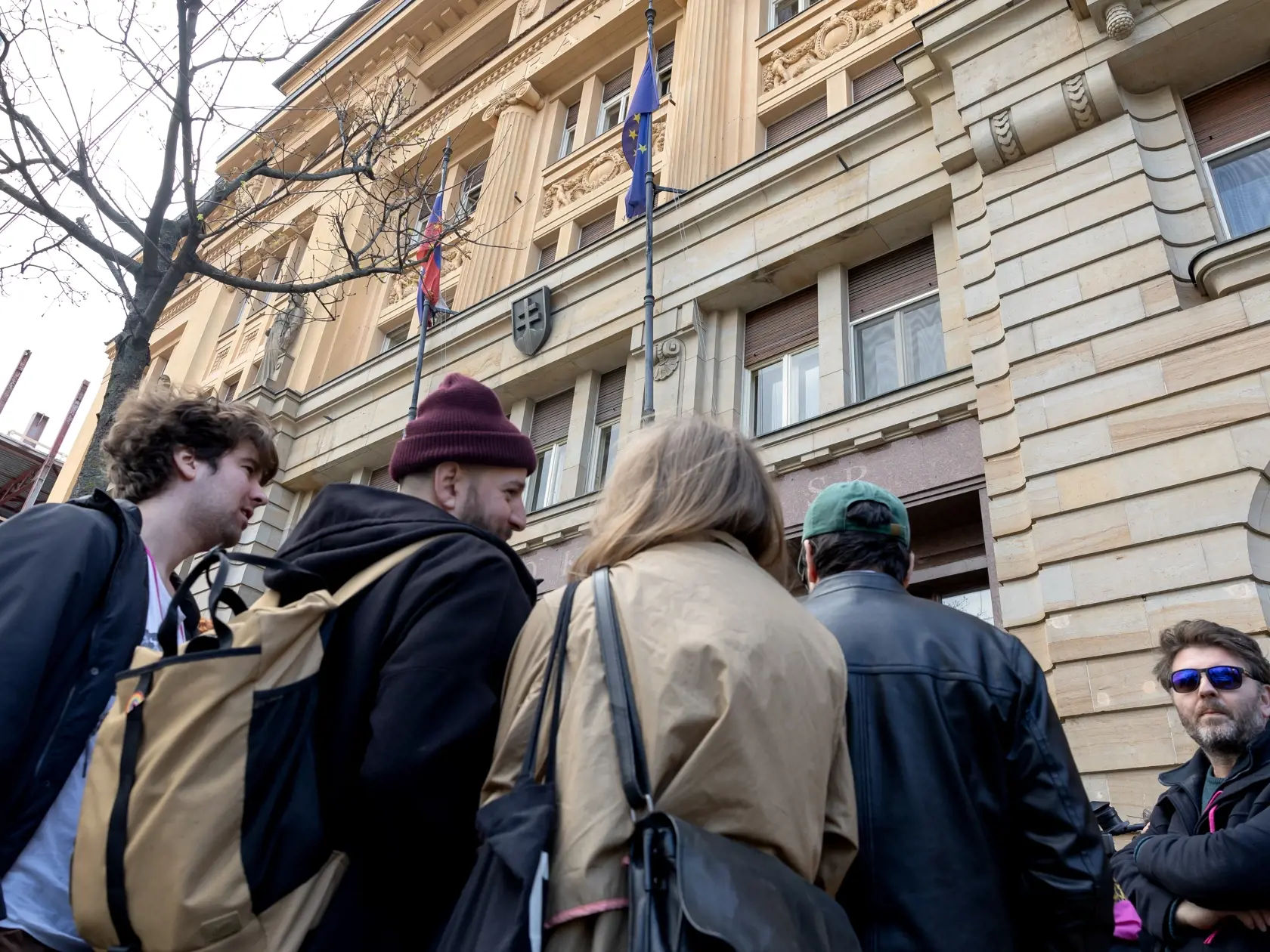 TK ministerky kultúry SR Martiny Šimkovičovej, podpredsedu Národnej rady SR Andreja Danka, ministra životného prostredia SR Tomáša Tarabu a generálneho tajomníka služobného úradu Ministerstva kultúry SR Lukáša Machalu. Téma: Návrh zákona o Slovenskej televízii a rozhlase, ktorý Ministerstvo kultúry SR predložilo do medzirezortného pripomienkového konania.