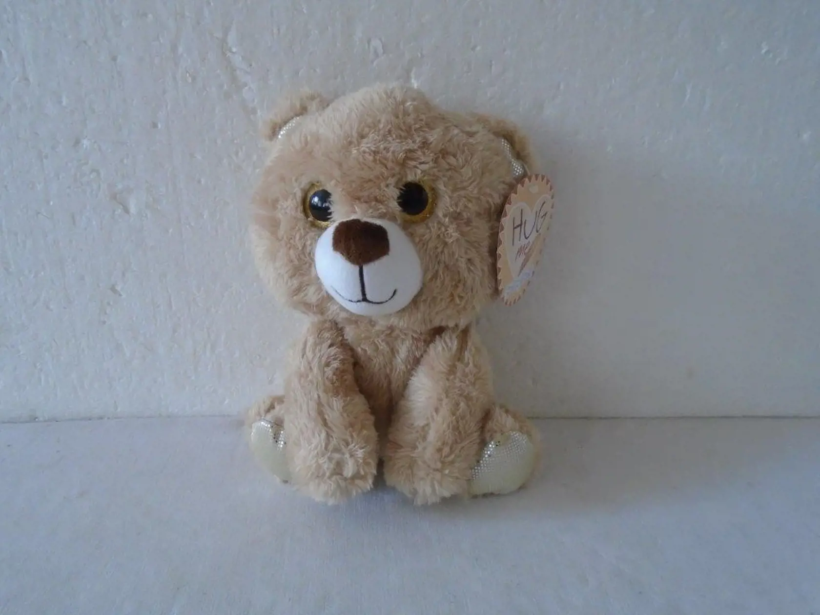 Plyšový medvedík HUG me HONEY, ITEM: 291467 Y/B W18
Popis: Plyšová hračka v podobe medvedíka v svetlohnedom prevedení. Pôvodom z Číny.
RIZIKO: Pri používaní tejto hračky je riziko zablokovania dýchacích ciest pri prehltnutí či vdýchnutí výplňového materiálu. Švy nedržia pevne.