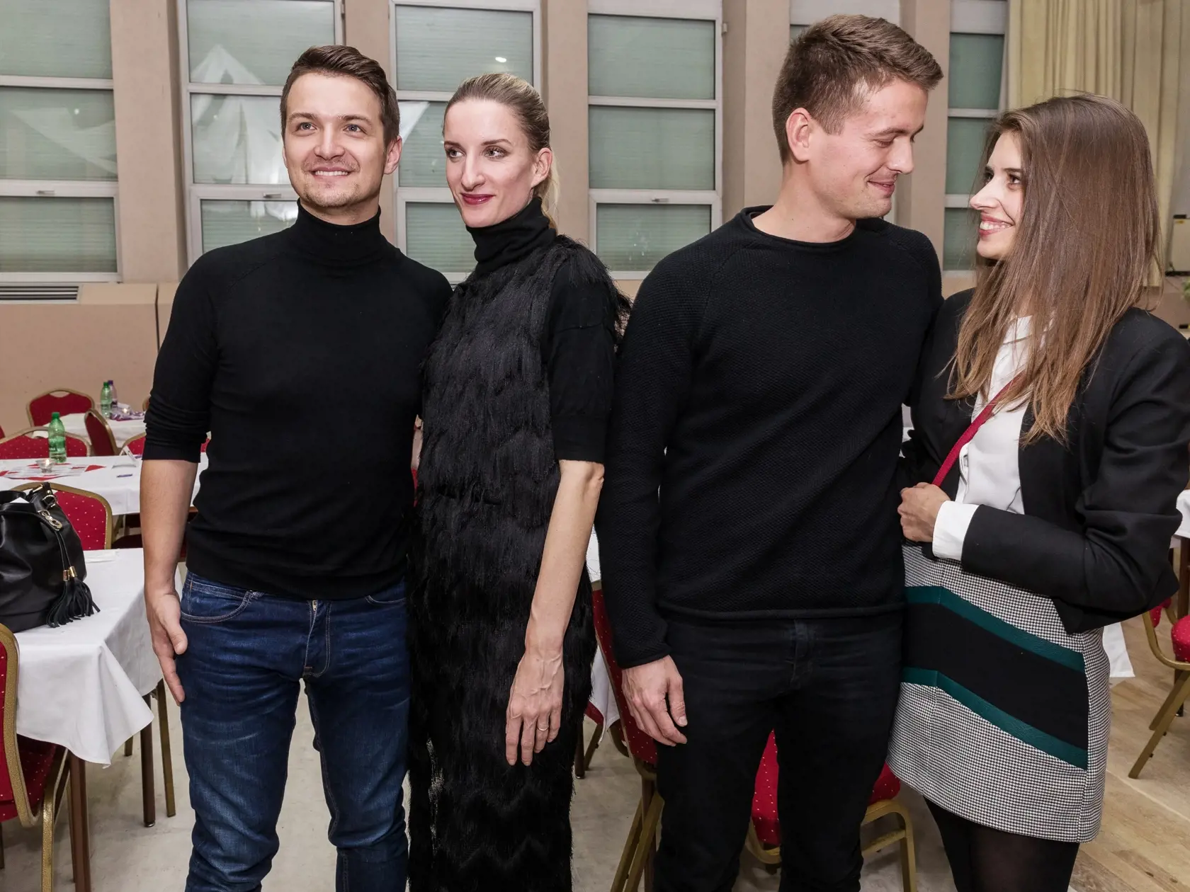 Na snímke Viktor Vincze, Adela Vinczeová Banášová, Tomáš Vincze a Sima Martausová počas krstu knihy s názvom Somár je Švajčiar.