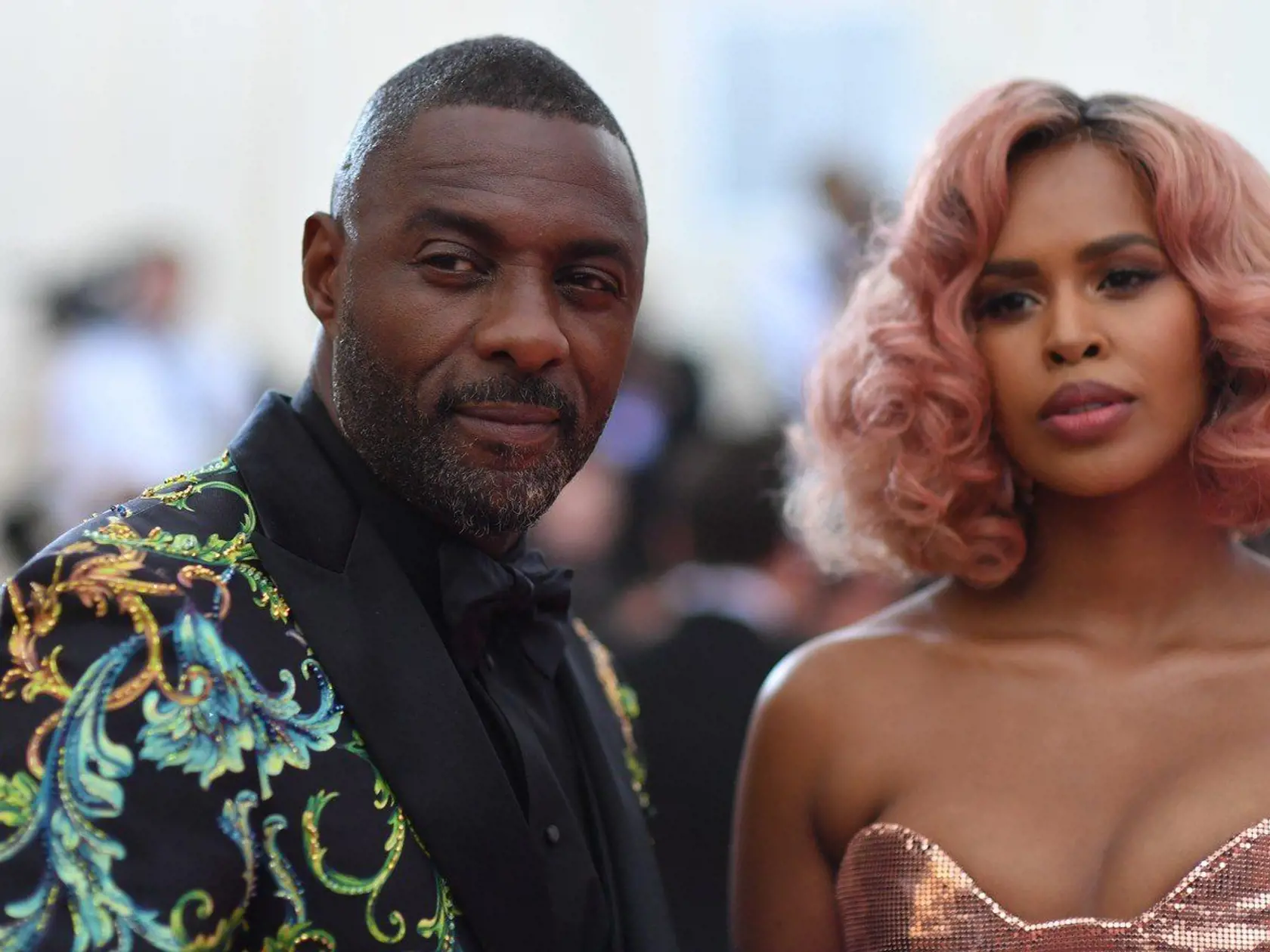 Idris Elba a Sabrina Dhowre 