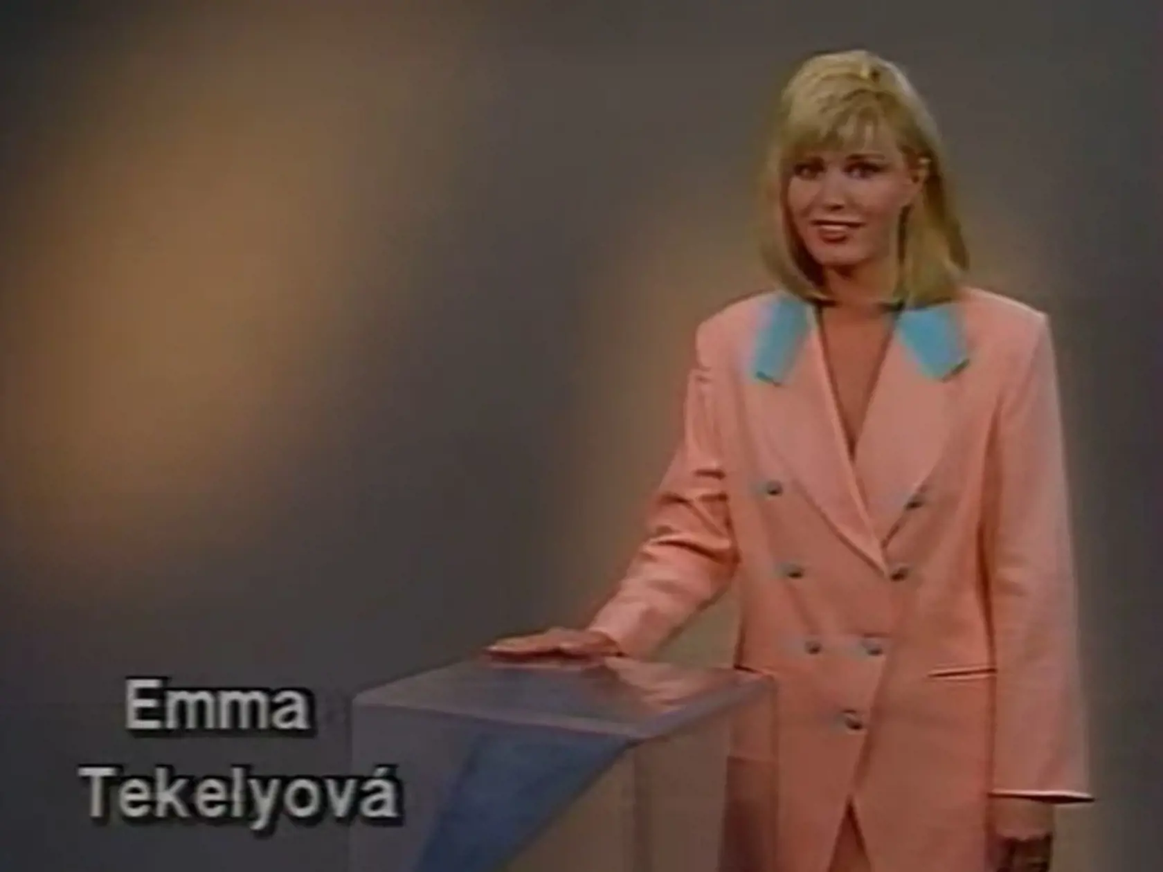 Legendárne hlásateľky kedysi: Na snimke Emma Tekelyová. 