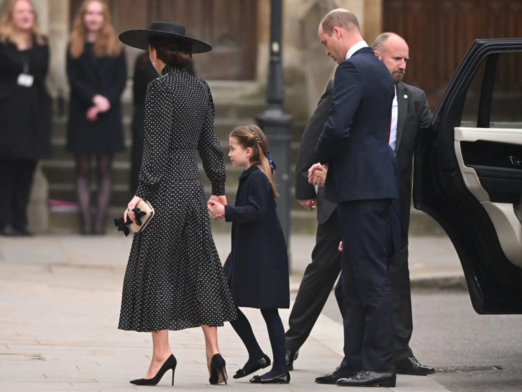 Princezná Charlotte vyrástla, je z nej krásna slečna.