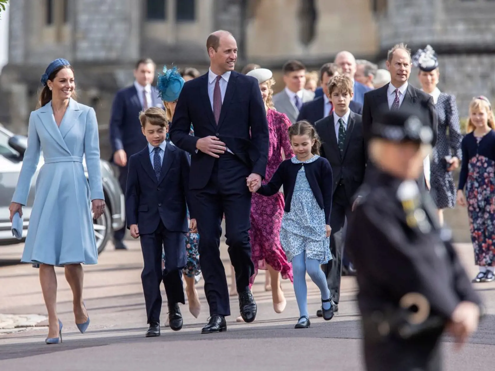 Vojvodkyňa Kate a princ William vzali svoje deti na bohoslužbu. Krásne sa zladili, pristalo im to spolu. Rodinka ako zo žurnálu!