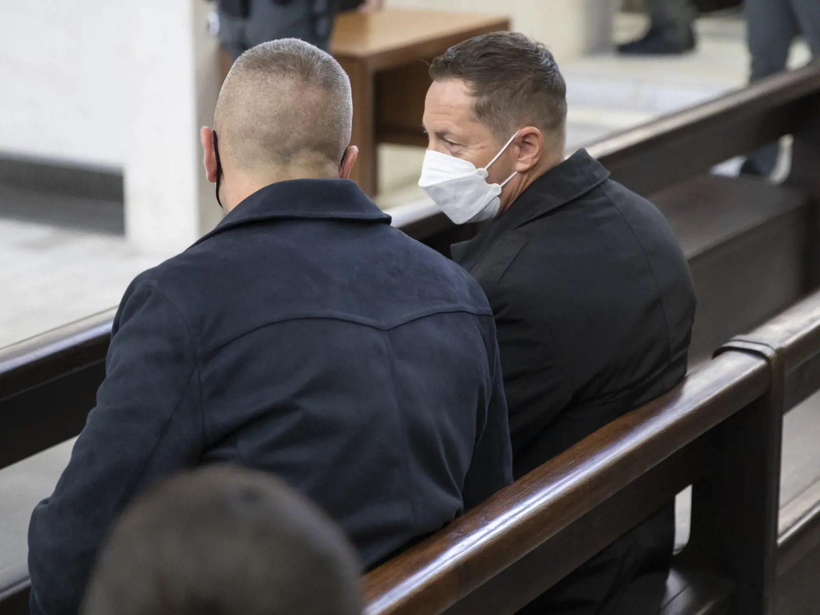 Najvyšší súd SR uznal šéfa ĽSNS Mariana Kotlebu vinným za to, že verejne prejavoval sympatie k nacistickému režimu tým, že verejne prezentoval symboly, ktoré znázorňujú potláčanie ľudských práv.