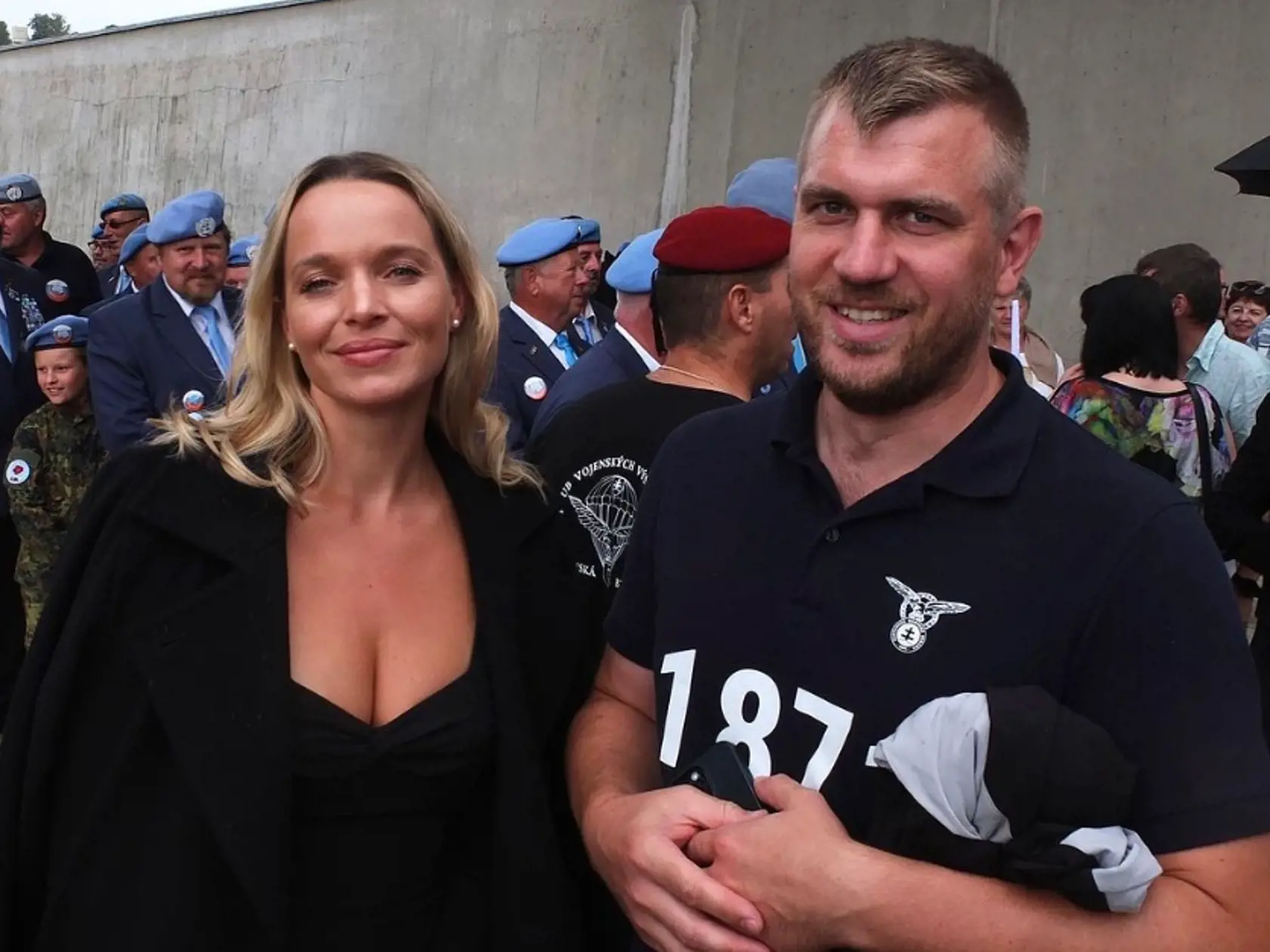 Aj  štátny tajomník na envirorezorte Filip Kuffa, ktorý je nominantom SNS, má podporu Romany Tabák.