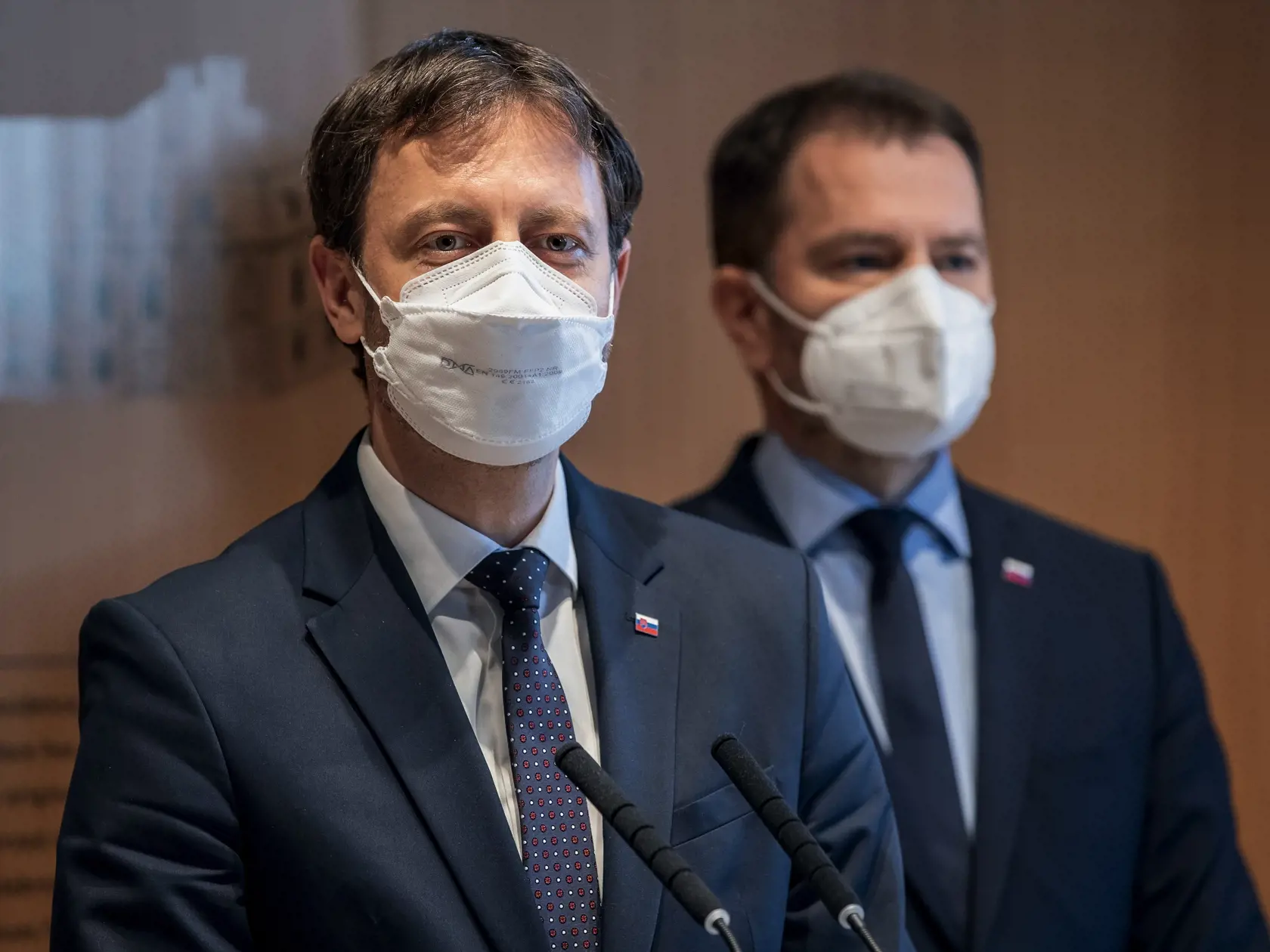 Premiér Eduard Heger a minister financií Igor Matovič