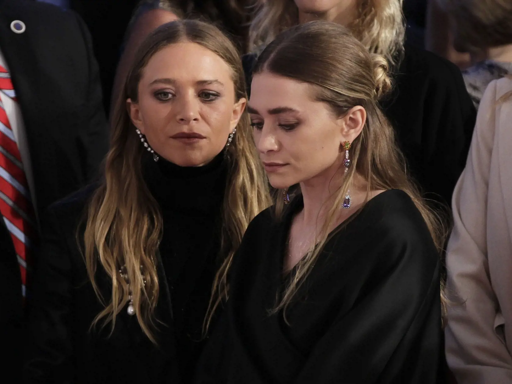 Mary-Kate Olsen, Ashley Olsen