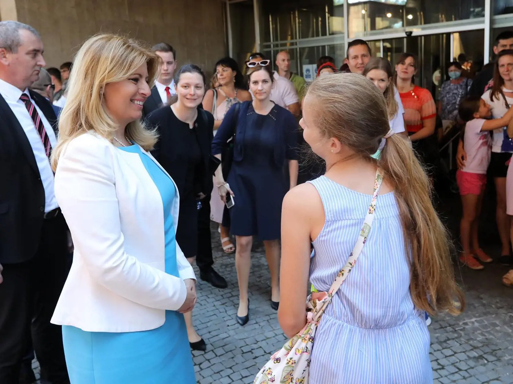 Neoficiálny postoj i pohľad prezidentky.