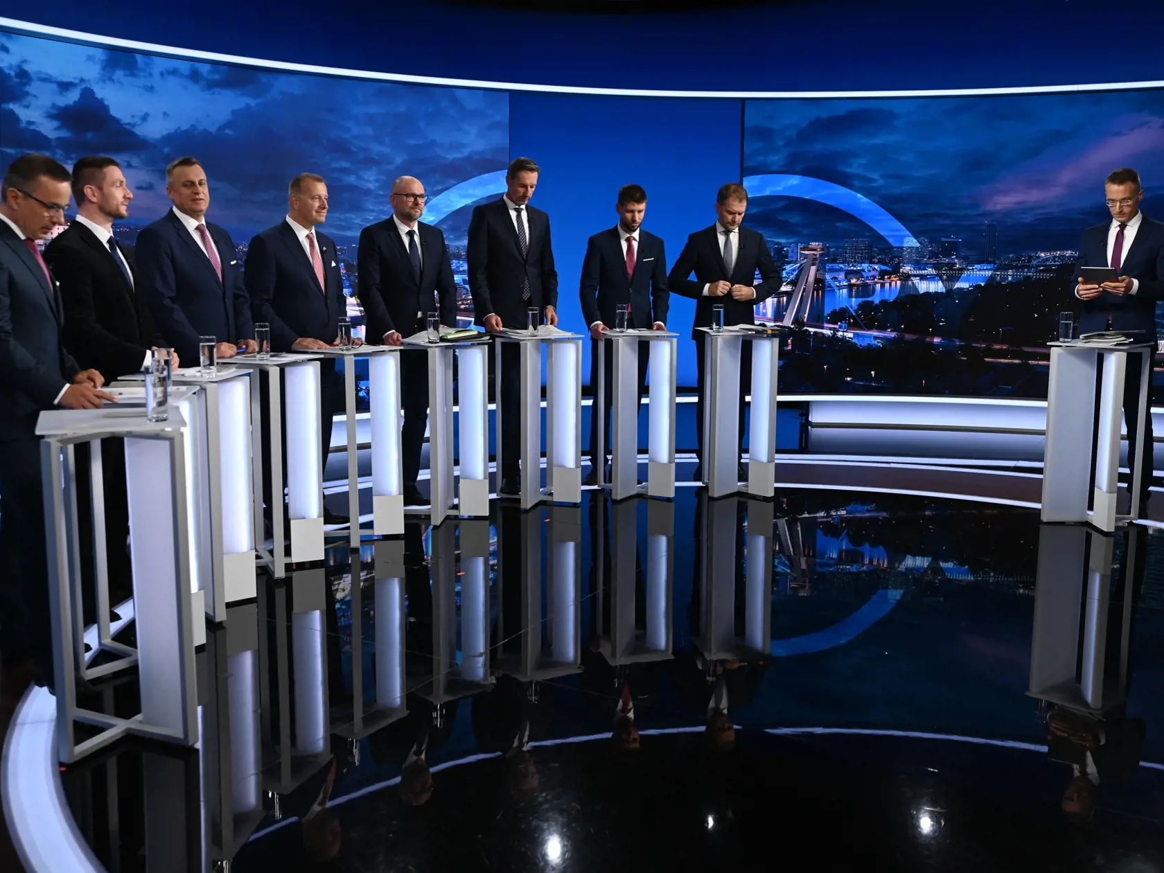 Markíza v pondelok odvysielala predvolebnú debatu, na ktorej sa zúčastnili lídri strán s preferenciami nad 5 percent.