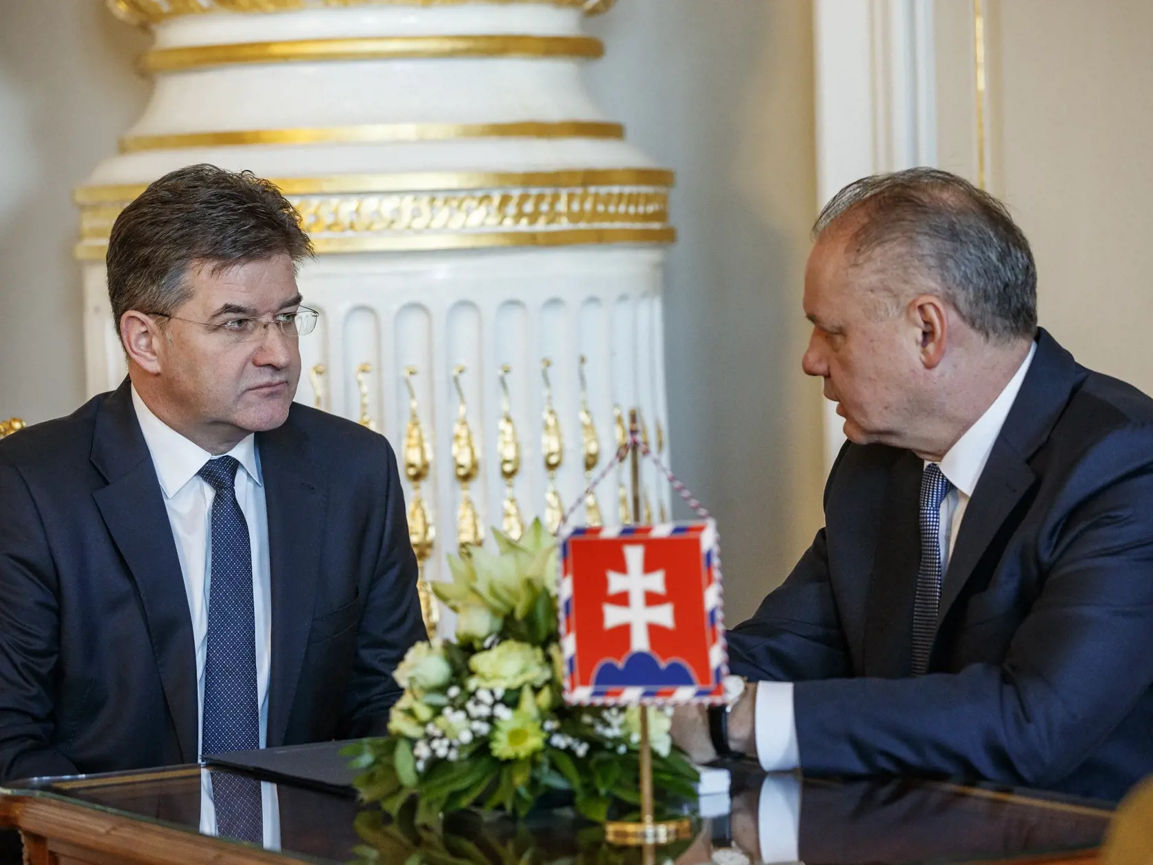 Prezident Slovenskej republiky prijal ministra zahraničných vecí SR Miroslava Lajčáka.