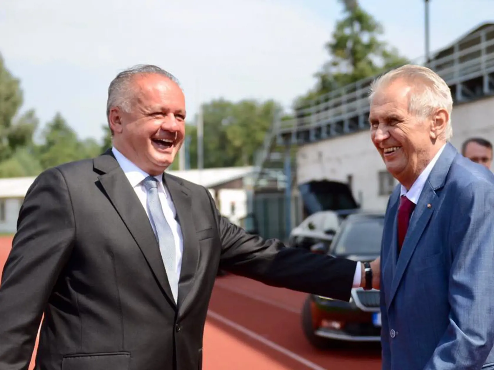 Zeman a Kiska sa v Hodoníne srdečne zvítali.