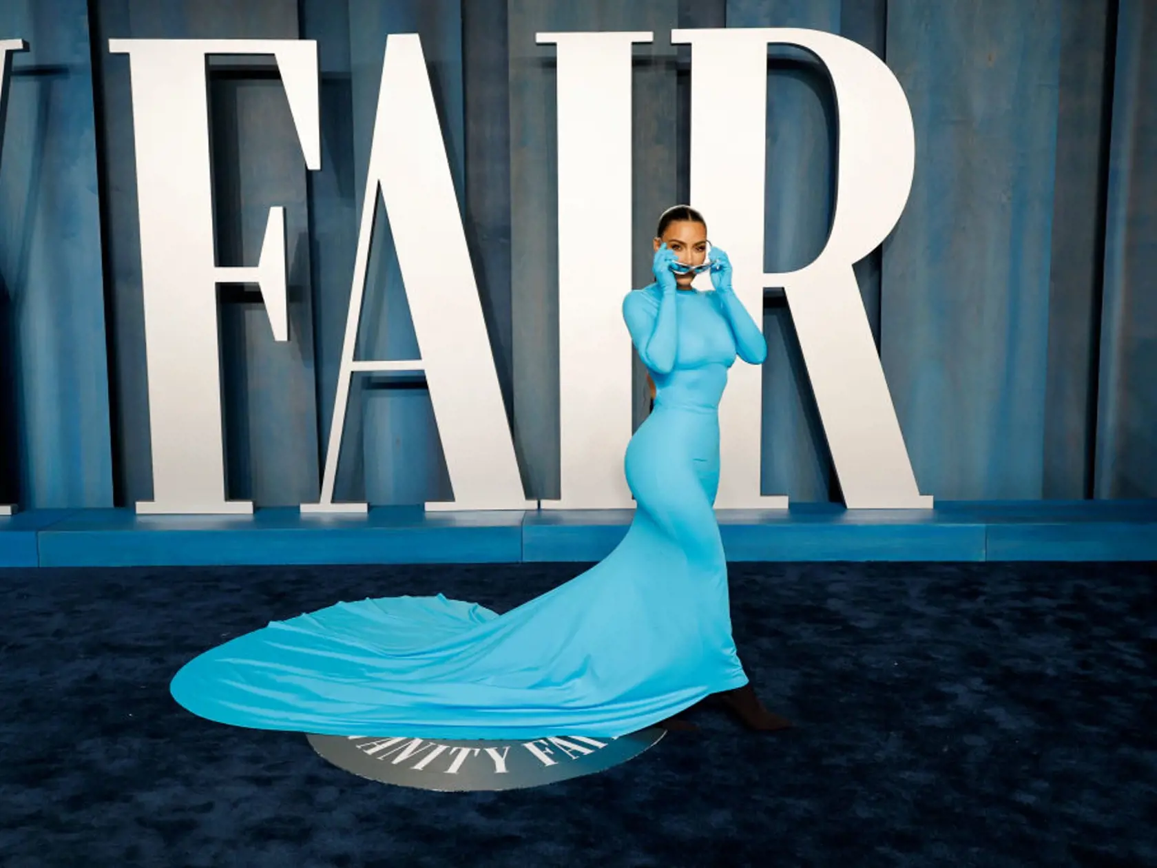 2022 Vanity Fair Oscar Party: Kim Kardashian.
