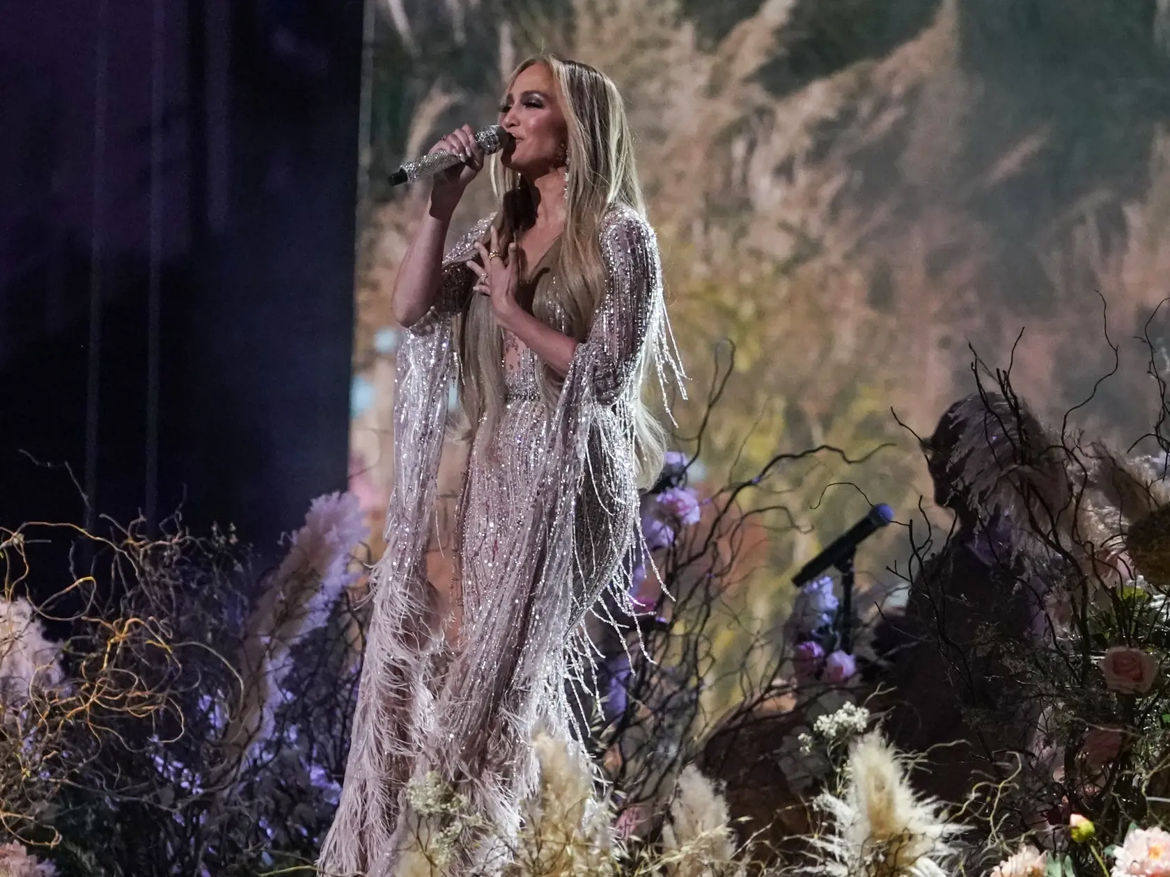 Jennifer Lopez na VAX Live