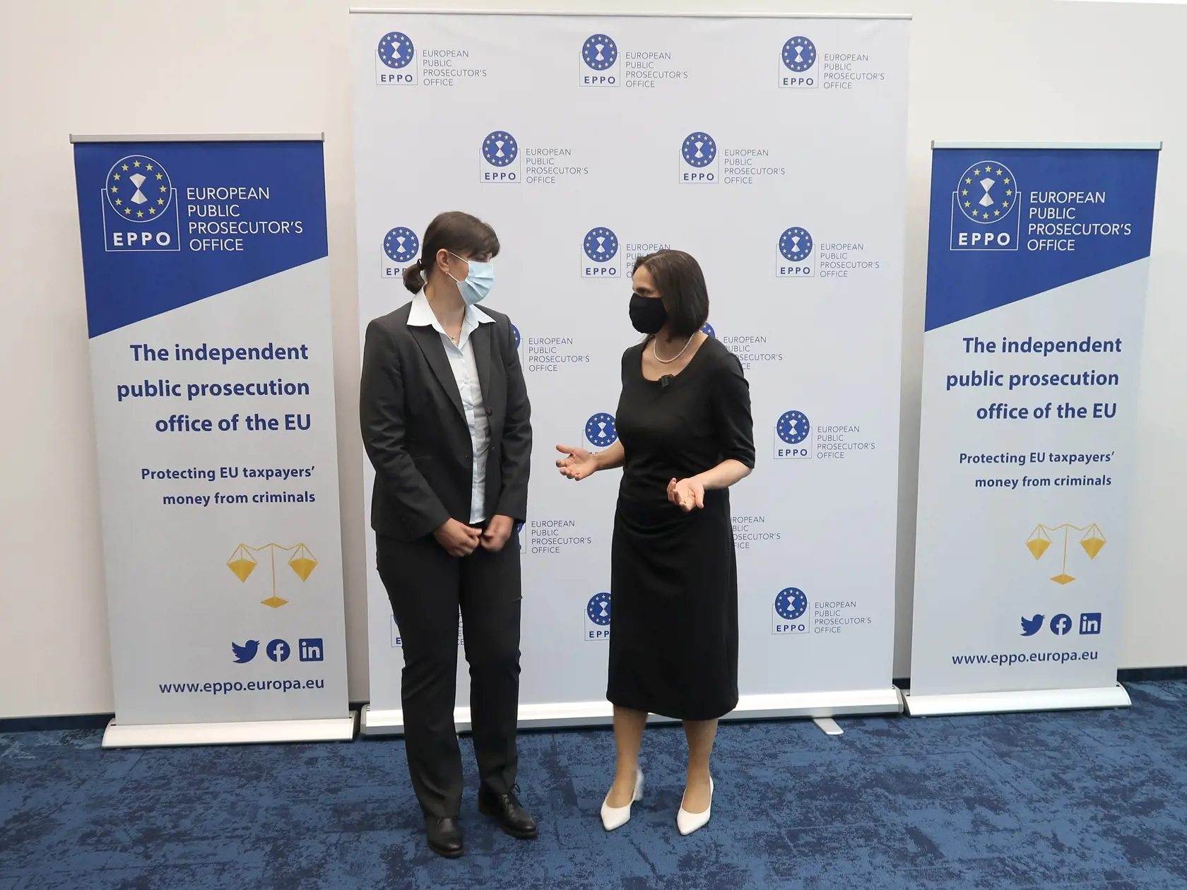 Na snímke sprava slovenská ministerka spravodlivosti Mária Kolíková (Za ľudí) po stretnutí s hlavnou európskou prokurátorkou Laurou Codrutou Kövesiovou (vľavo) v Luxemburgu 7. júna 2021. FOTO TASR - Ondrej Hercegh                               