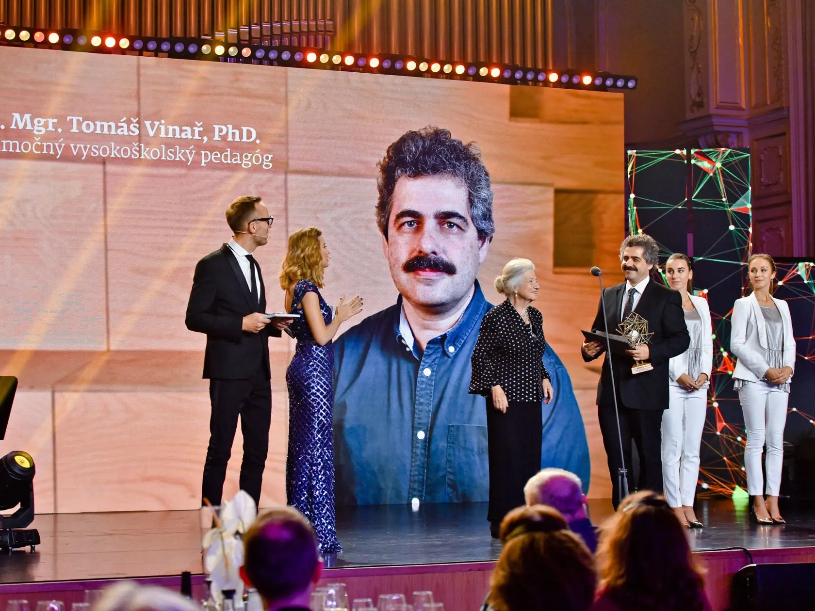 Ocenenie ESET Science Award udeľuje od roku 2019 Nadácia ESET. Minulý rok ju získali tieto osobnosti.