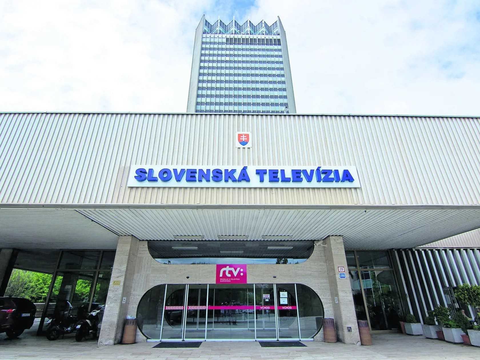 Verejnoprávne médium zmenilo názov, no platí prechodné obdobie.