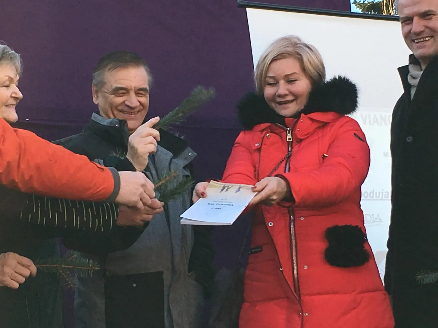 Jozef Pribilinec pokrstil aj knihu "50 rokov vianočného behu v Lučenci."