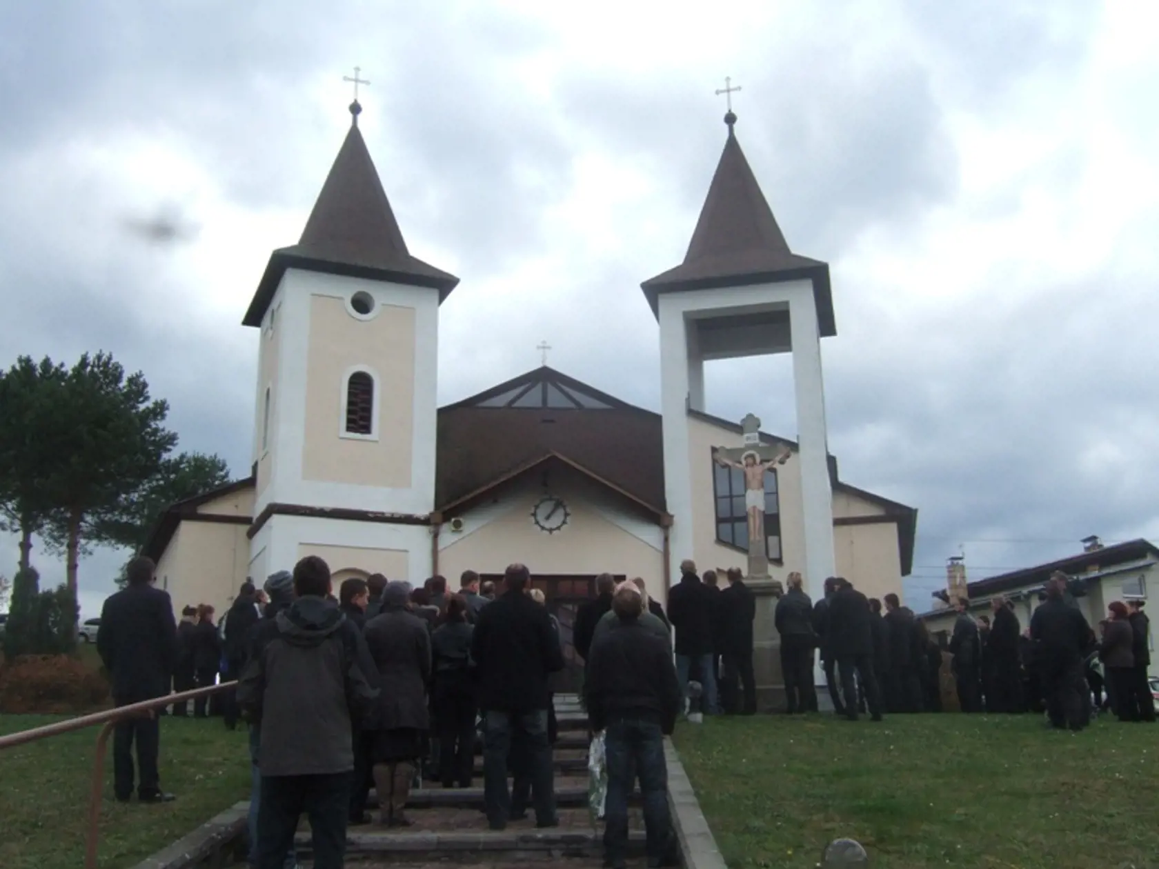 Pohreb nebohého Martina Pažina v Trnkove.