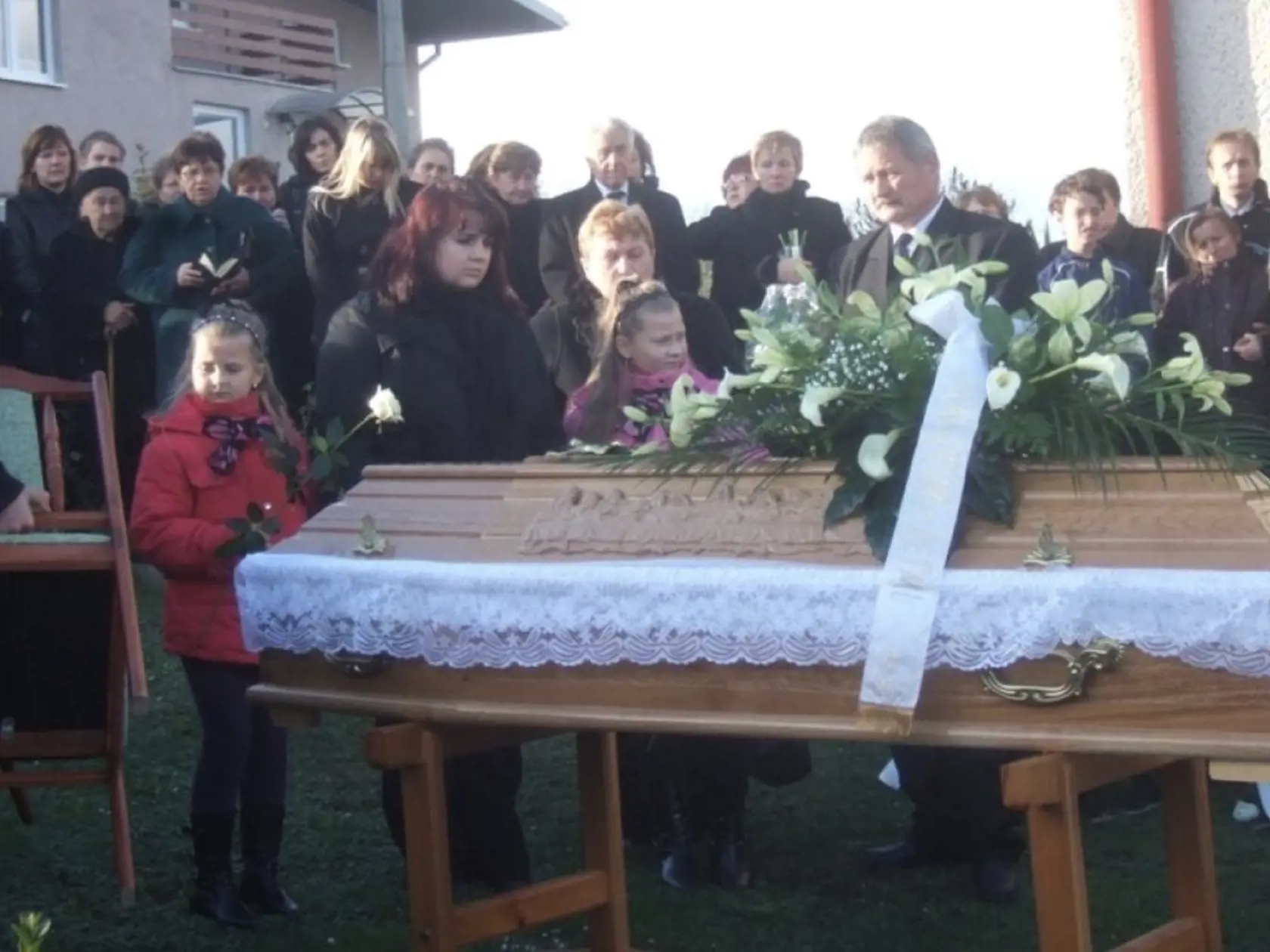 Pohreb nebohého Martina Pažina v Trnkove.