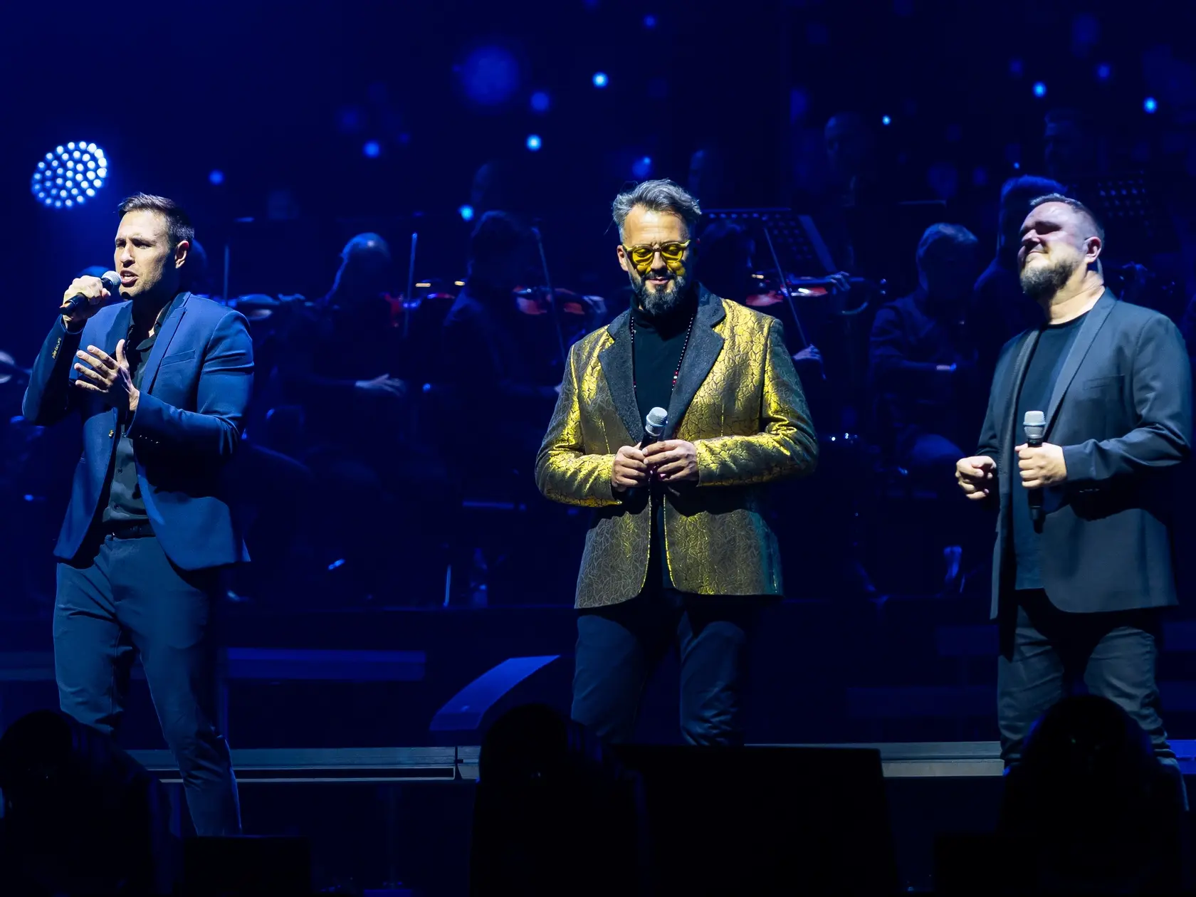 Koncert k príležitosti 75. narodenín speváka Karola Duchoňa pod názvom “Karol Duchoň 75” v Bratislave. Na snímke Patrik Vyskočil, Marián Čekovský a Mário “Kuly” Kollár.