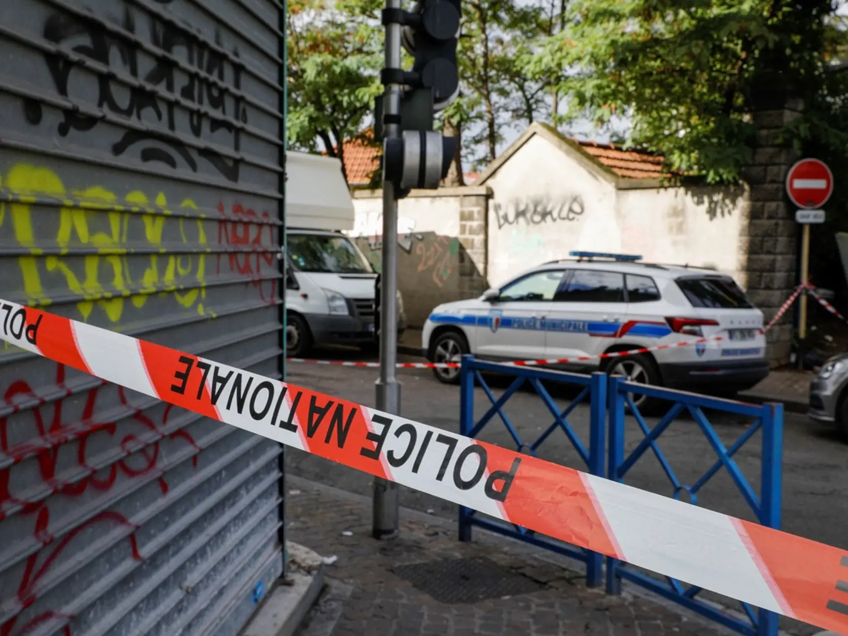 Pri brutálnom útoku zahynuli 4 deti a jedna žena. Mnoho ďalších ľudí utrpelo zranenia.
