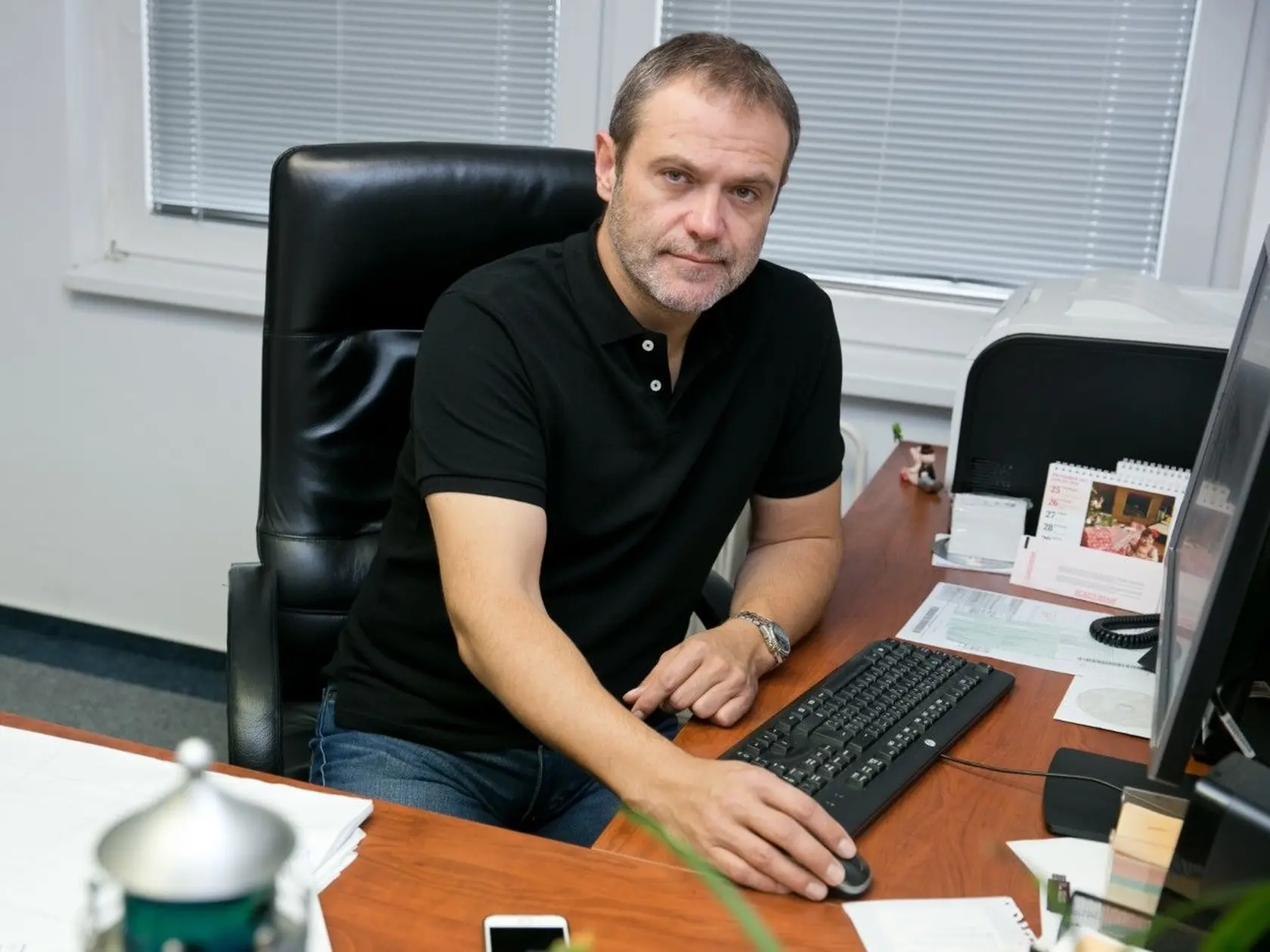 ,,Zuzka a Viktor boli mojou voľbou. Stali sa jednou z najlepších moderátorských dvojíc na slovenskom trhu. Patria do večerného spravodajstva, nie len na online," napísal na Facebooku.