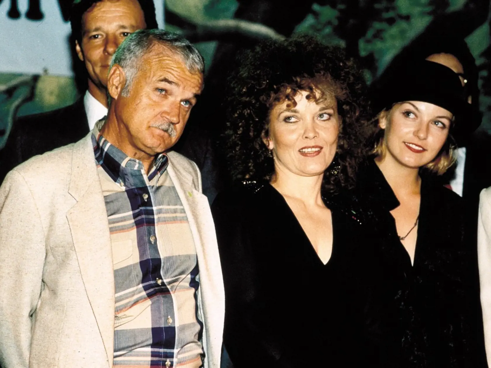 Jack Nance (vľavo) dostal rolu Pete Martella, manžela Catherine Martell. Pôvodne sa volal Marvin John Nance a bol to divadelný, televízny a filmový herec, ktorý často spolupracoval s režisérom Davidom Lynchom.