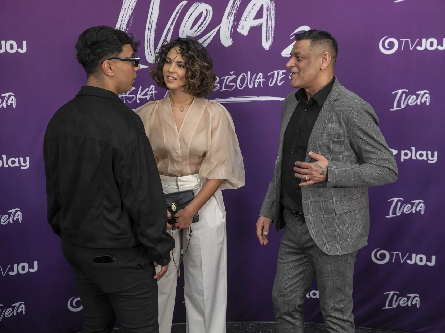  Na snímke je premiéra seriálu televízie JOJ Iveta 2, Kráska z Trebišova je späť.
Predstaviteľka Ivety, herečka Alžbeta Ferencová.