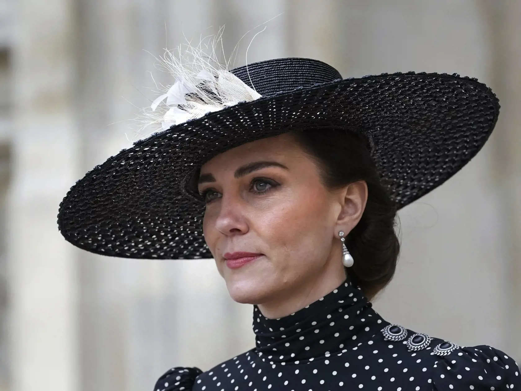 Kate, vojvodkyňa z Cambridgeu odchádza po ďakovnej bohoslužbe za zosnulého manžela britskej kráľovnej Alžbety II. - princa Philipa, vojvodu z Edinburghu - , ktorá sa konala vo Westminsterskom opátstve v Londýne 29. marca 2022.