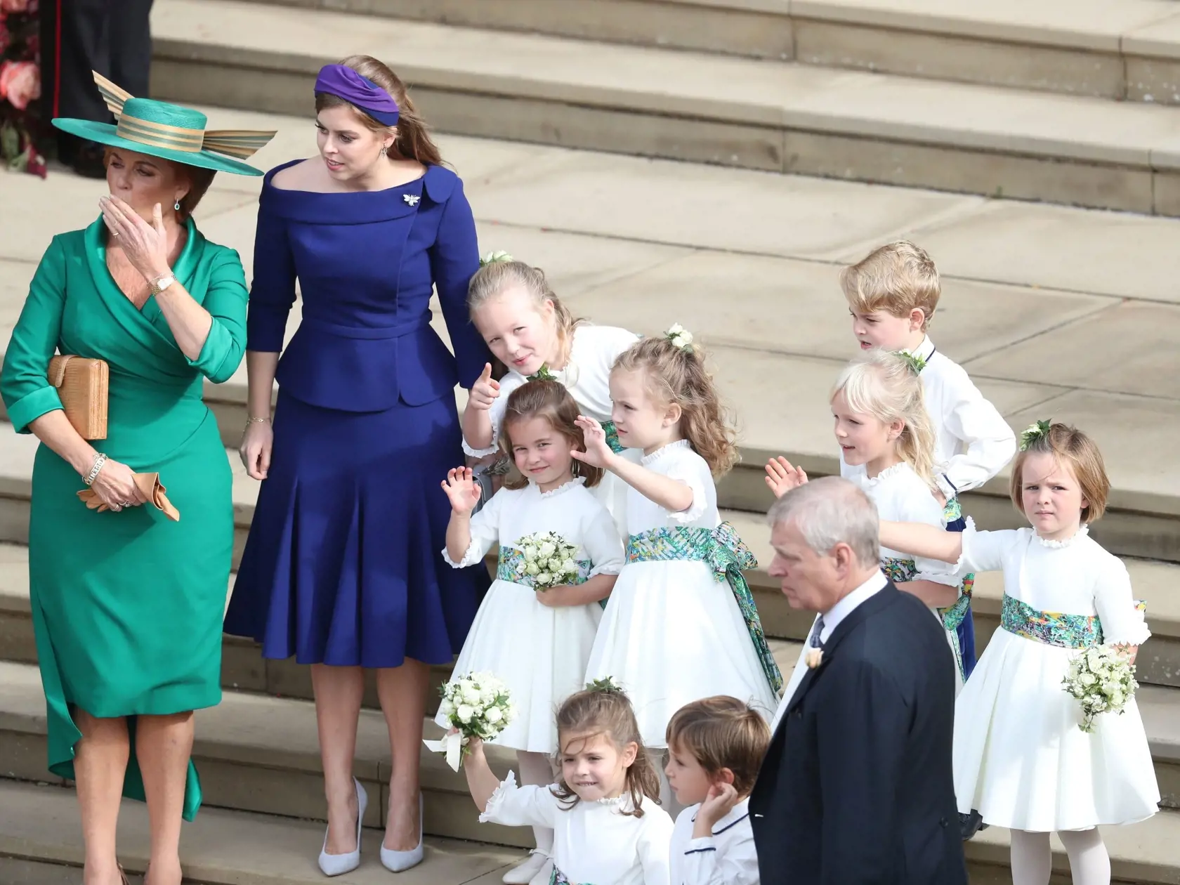 Princezná Charlotte a princ Geirge na svadbe princeznej Eugenie.
