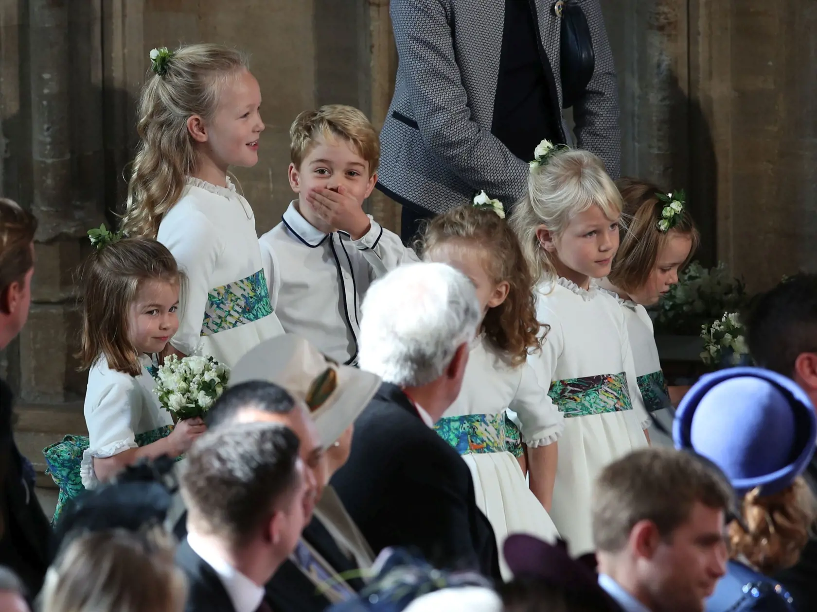 Princezná Charlotte a princ Geirge na svadbe princeznej Eugenie.