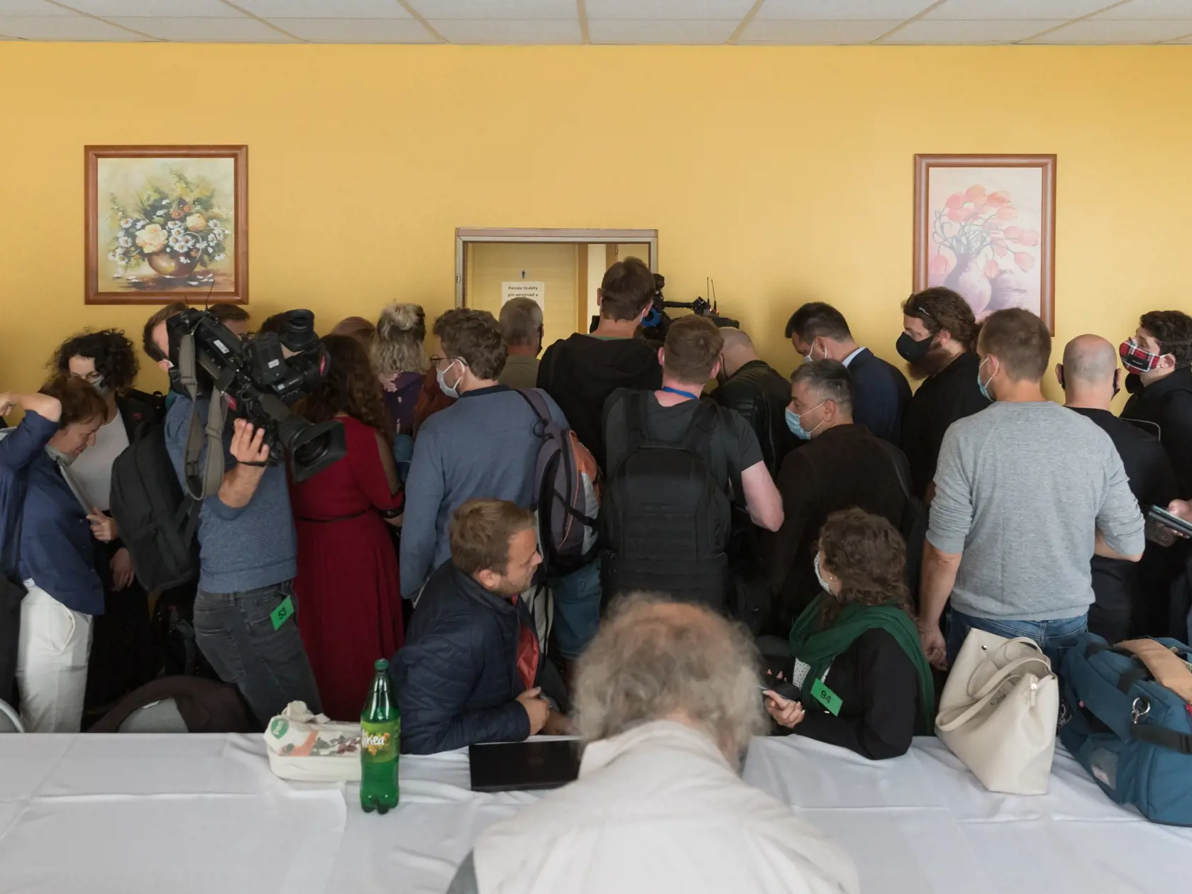 Pojednávanie na Špecializovanom trestnom súde v Pezinku vo veci vraždy novinára Jána Kuciaka a jeho snúbenice Martiny Kušnírovej z objednávky ktorej je obžalovaný Marián Kočner. Očakávaneho rozsudku sa zúčastnilo mnoho slovenských aj zahraničných médii.