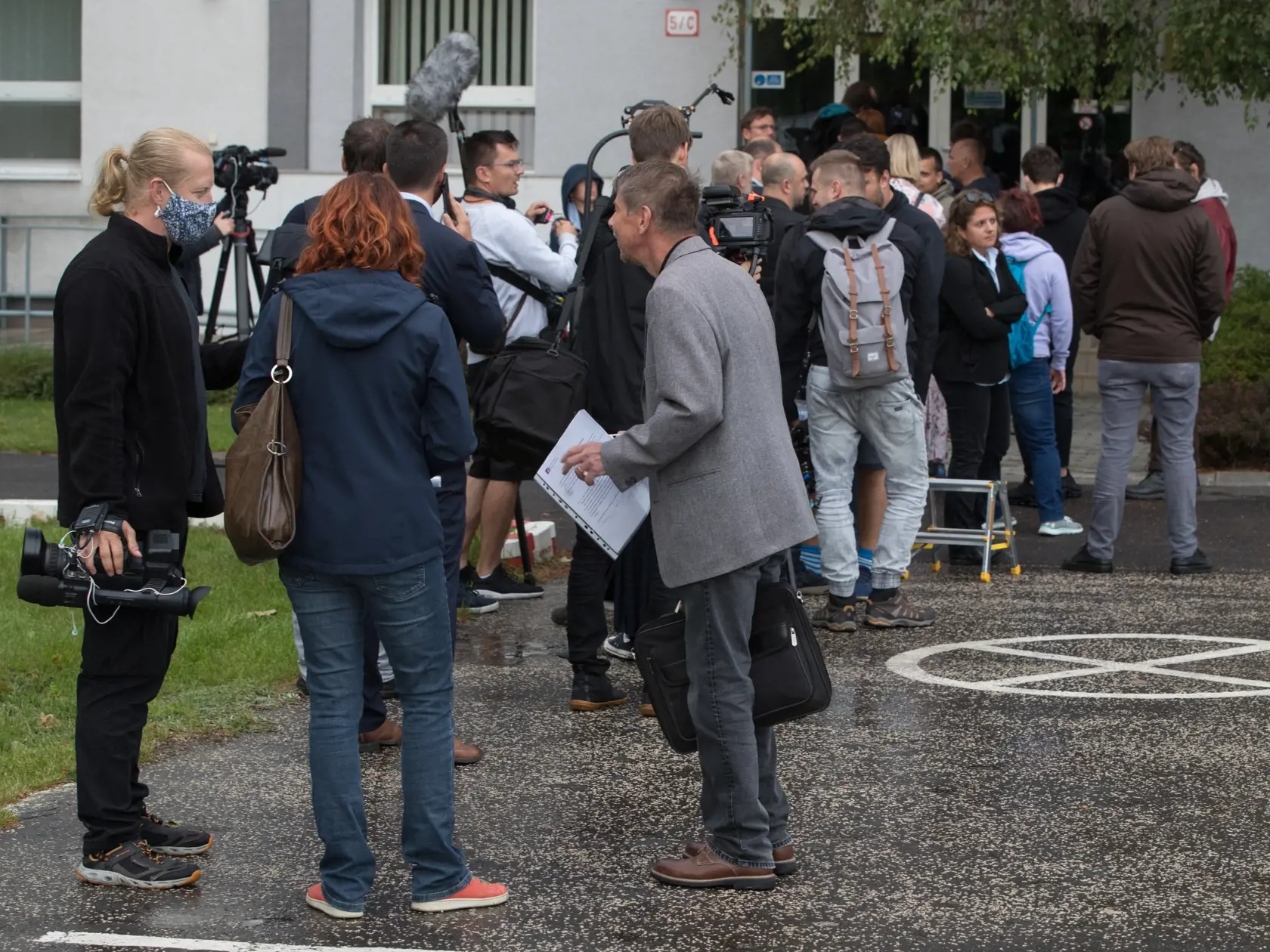 Pojednávanie na Špecializovanom trestnom súde v Pezinku vo veci vraždy novinára Jána Kuciaka a jeho snúbenice Martiny Kušnírovej z objednávky ktorej je obžalovaný Marián Kočner. Očakávaneho rozsudku sa zúčastnilo mnoho slovenských aj zahraničných médii.