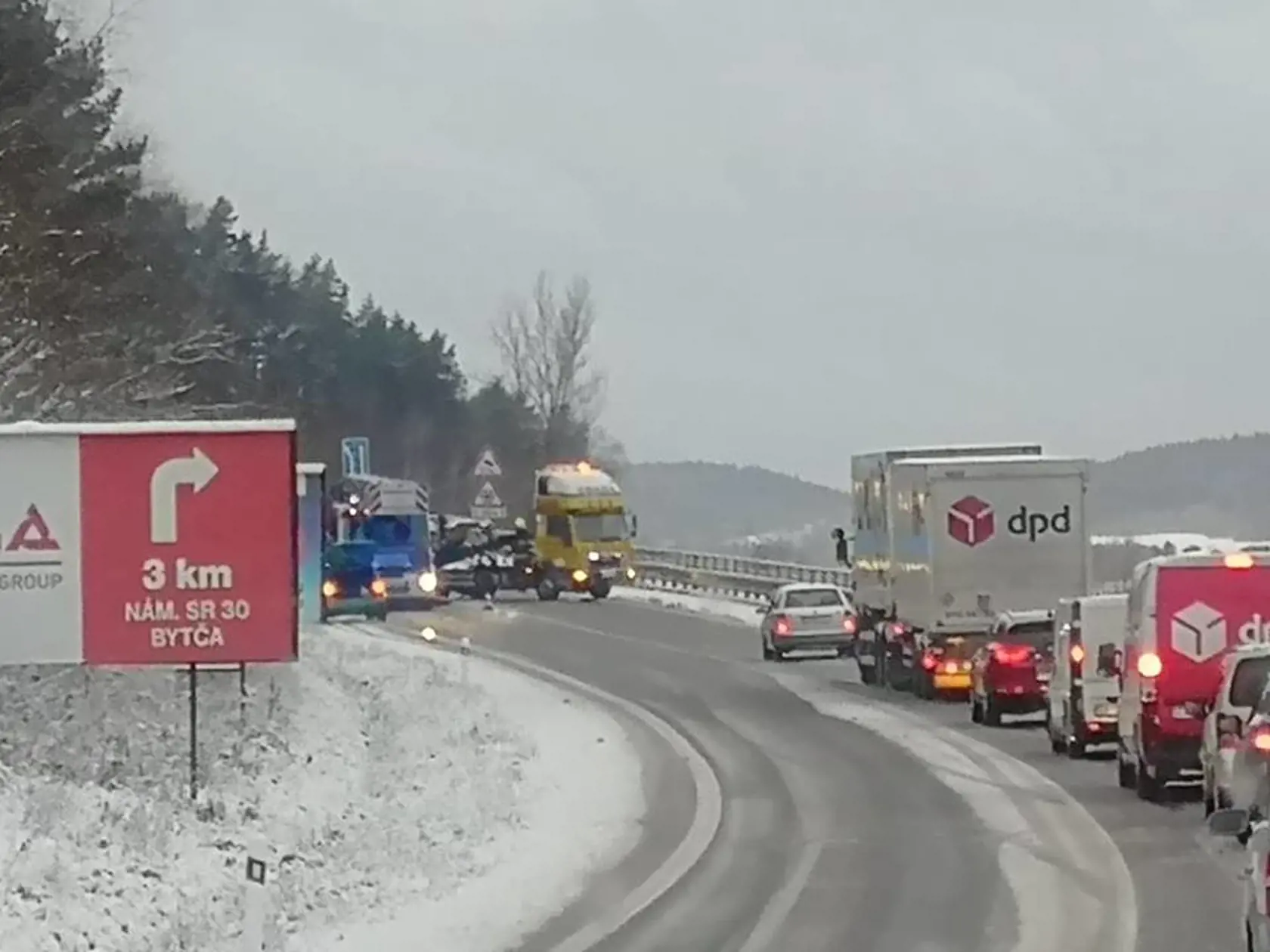 Dopravná situácia pred Bytčou.