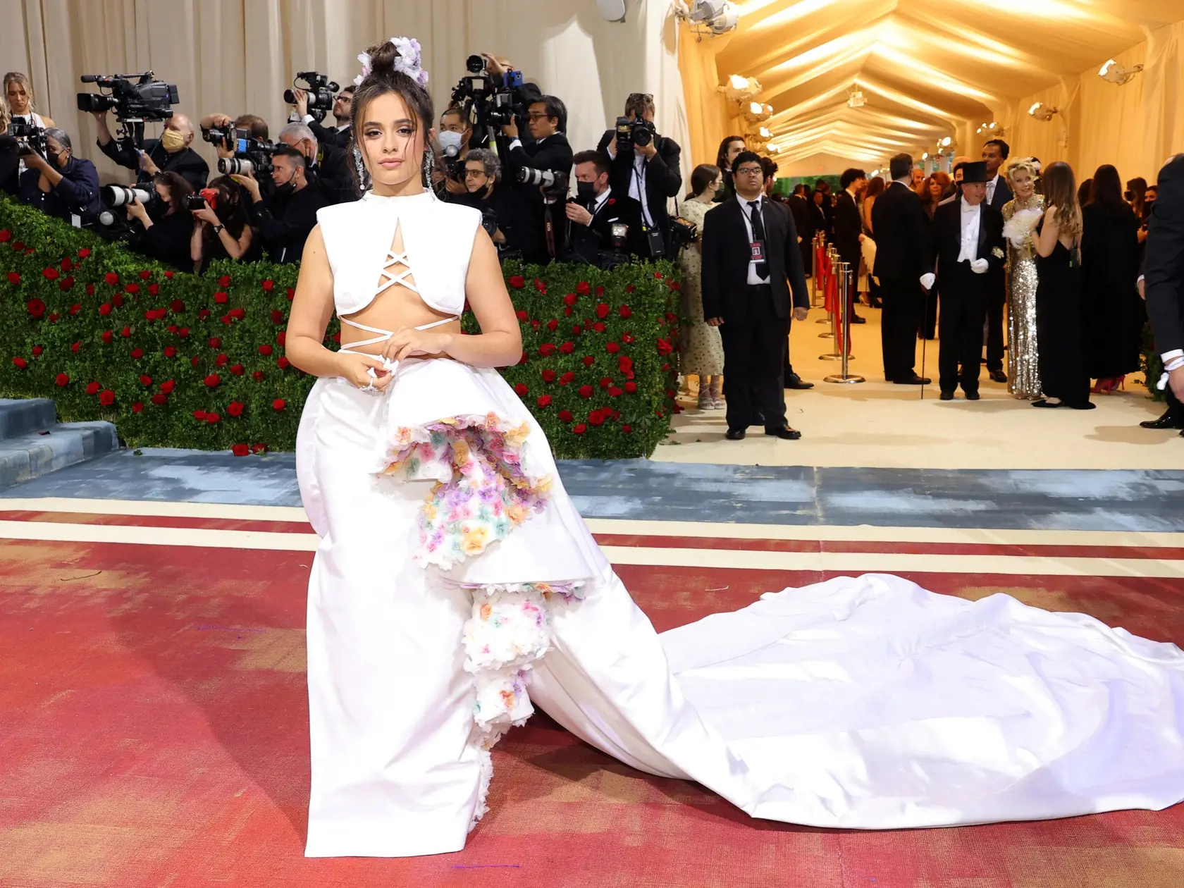 Camila Cabello v udržateľnej róbe od Prabal Gurung.