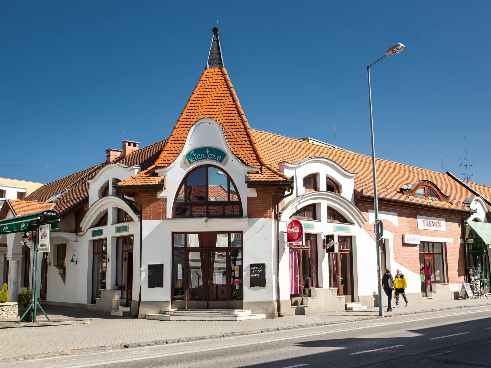 23. výročie smrti Pápayovcov po streľbe v dunajskostredskom bare Fontána. Na snímke reštaurácia Fontána.