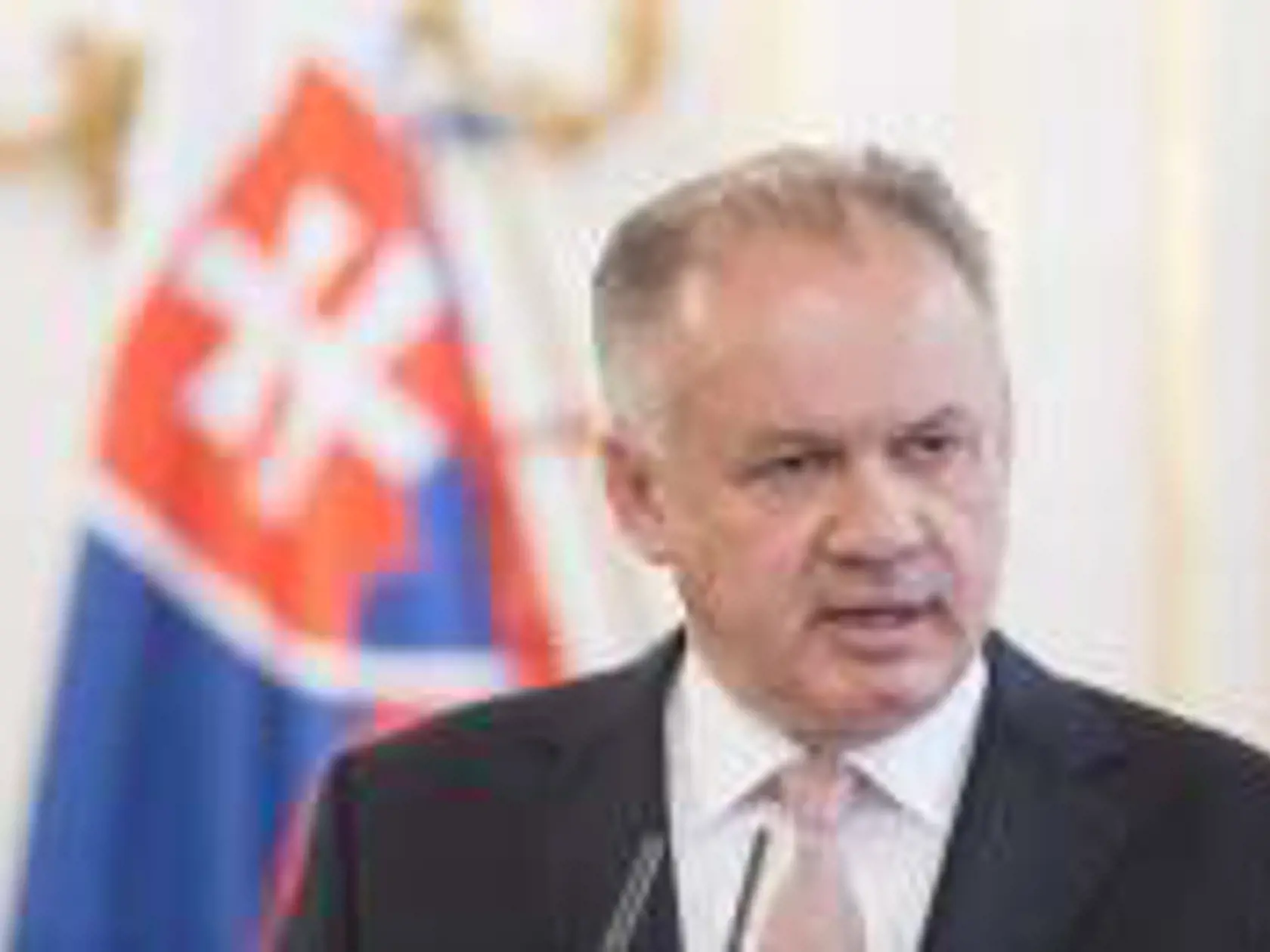 Prezident Andrej Kiska dnes naposledy vo svojej funkcii udelí štátne vyznamenania. 
