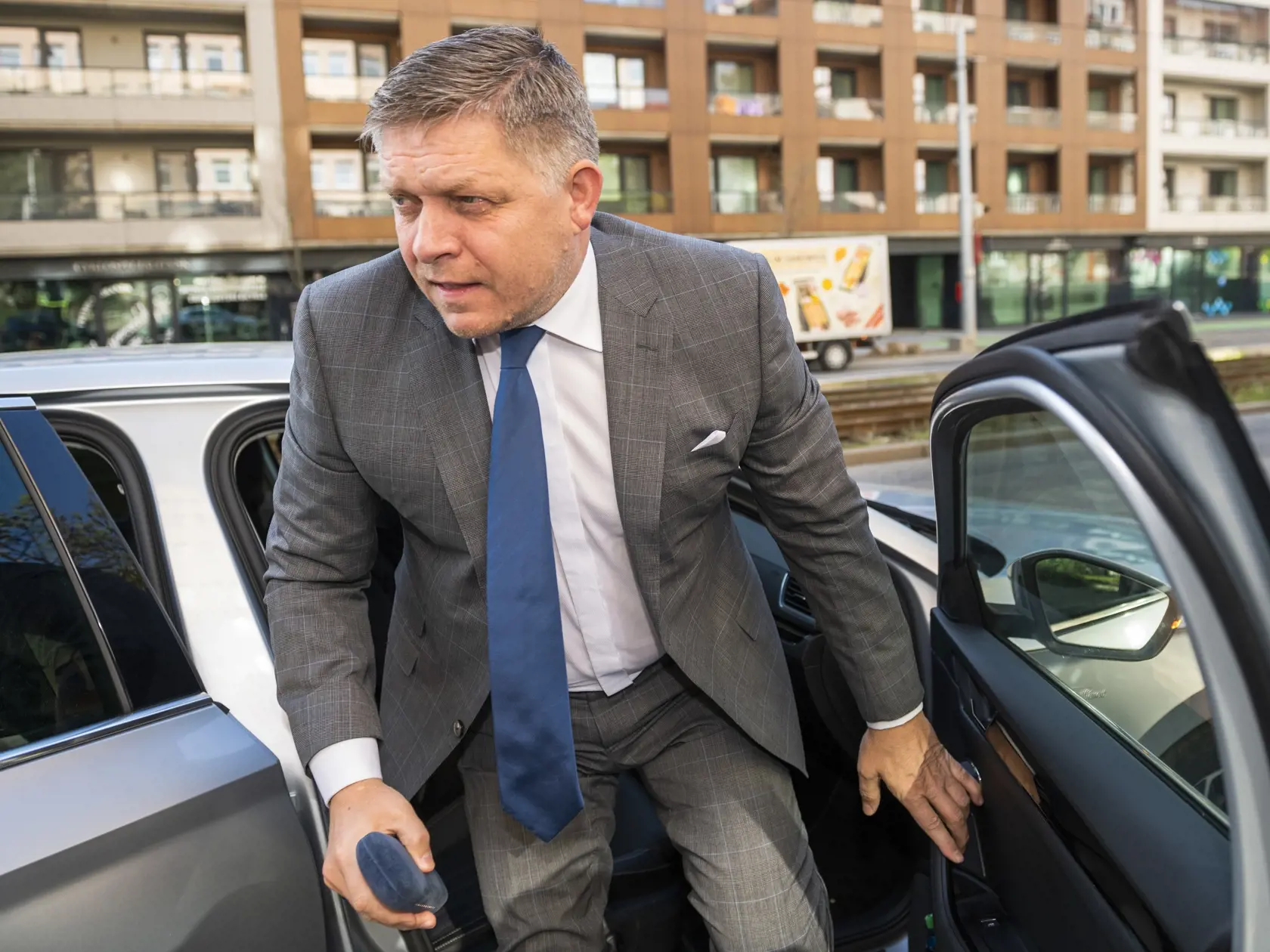 Expremiér a líder Smeru-SD Robert Fico prišiel vypovedať na Prezídium PZ 26. apríla 2022 v Bratislave.
