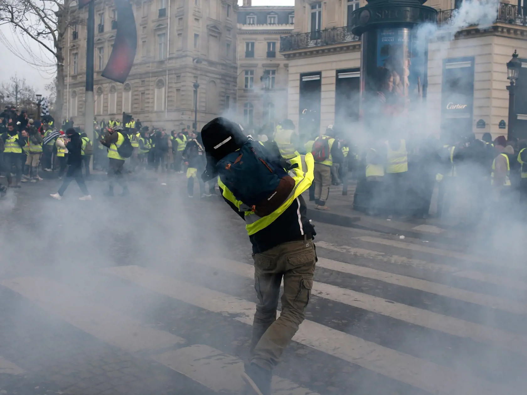 Demonštrácie "žltých viest" vo Francúzsku a Belgicku.