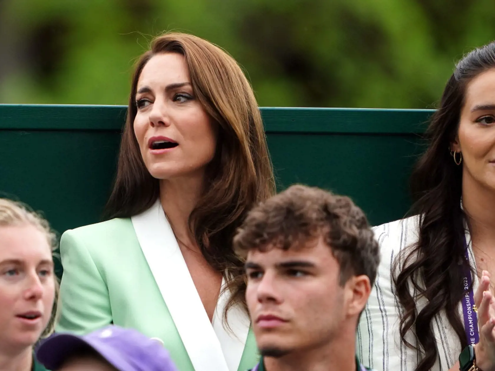Kate Middleton bola na hru veľmi sústredená. Od lopty neodvrátila ani na chvíľku pohľad.