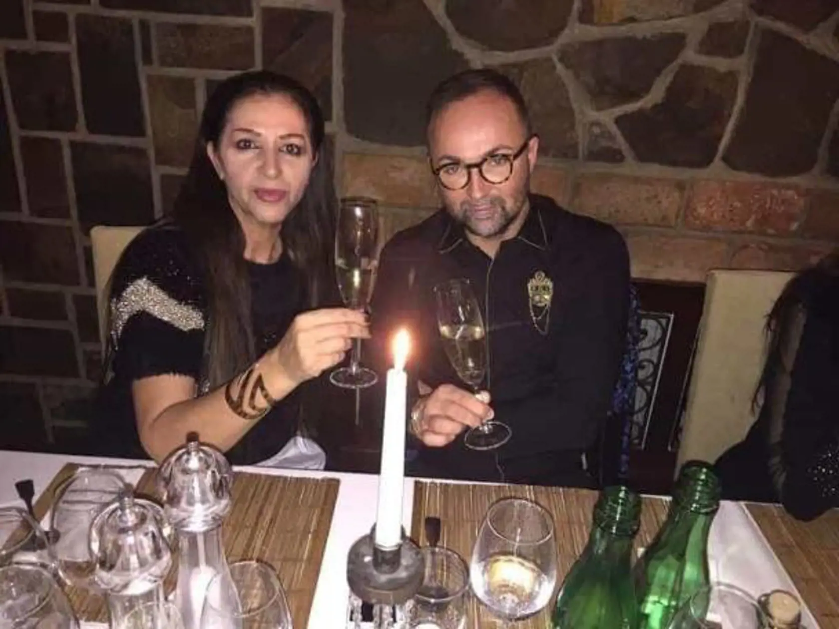 Versače z reality šou Mojsejovci s exmanželkou Norou.