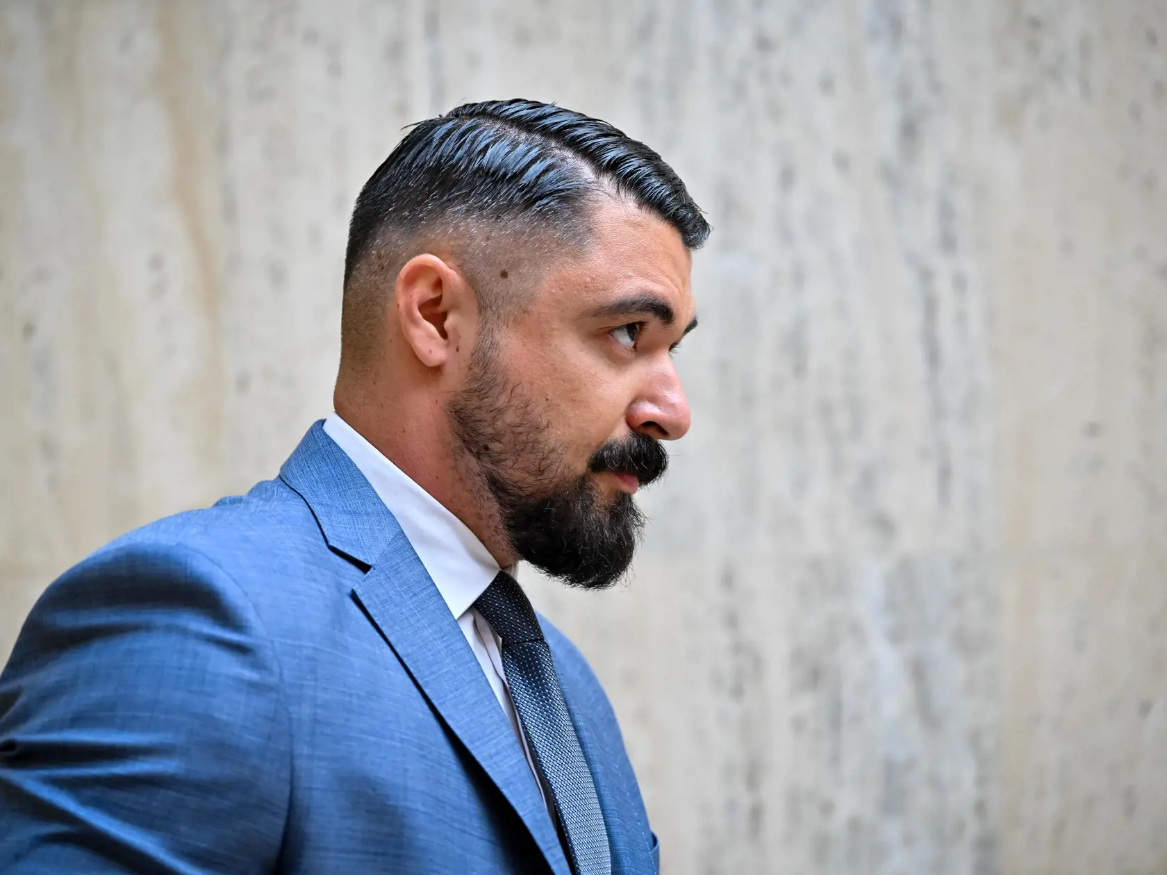 Na snímke námestník riaditeľa Slovenskej informačnej služby (SIS) Pavol Gašpar počas príchodu na mimoriadne zasadnutie Bezpečnostnej rady SR 29. mája 2024 v Bratislave.
