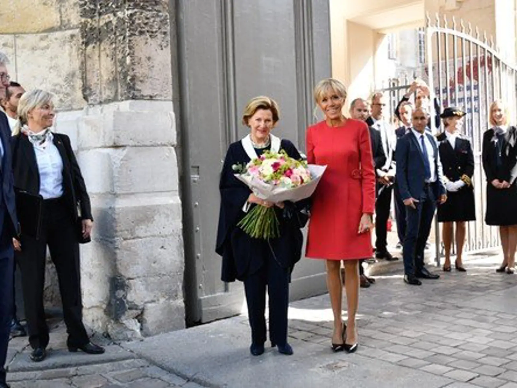La reine Sonja de Norvčge , la premičre Dame Brigitte Macron au