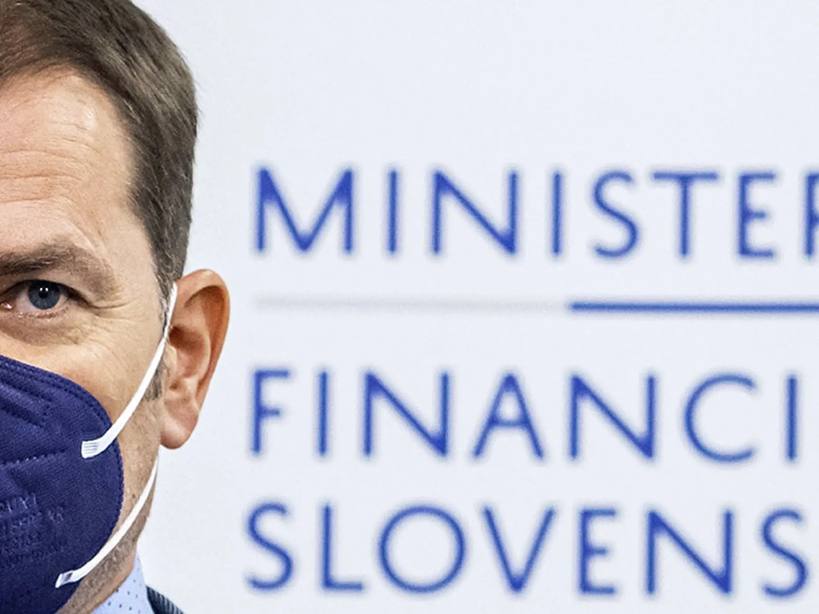 Výsledok hlasovania parlamentu o vydaní poslanca Roberta Fica (Smer-SD) do väzby je najväčšia prehra politickej kariéry lídra OĽANO Igora Matoviča. Na sociálnej sieti to vyhlásil šéf SaS Richard Sulík.